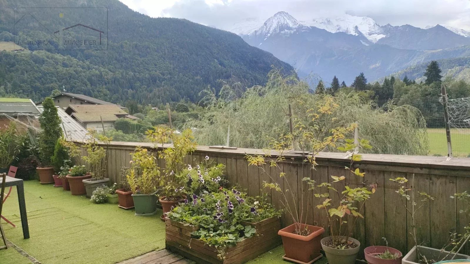 Photo of Charming Alpine Retreat: Spacious 5-Room Apartment