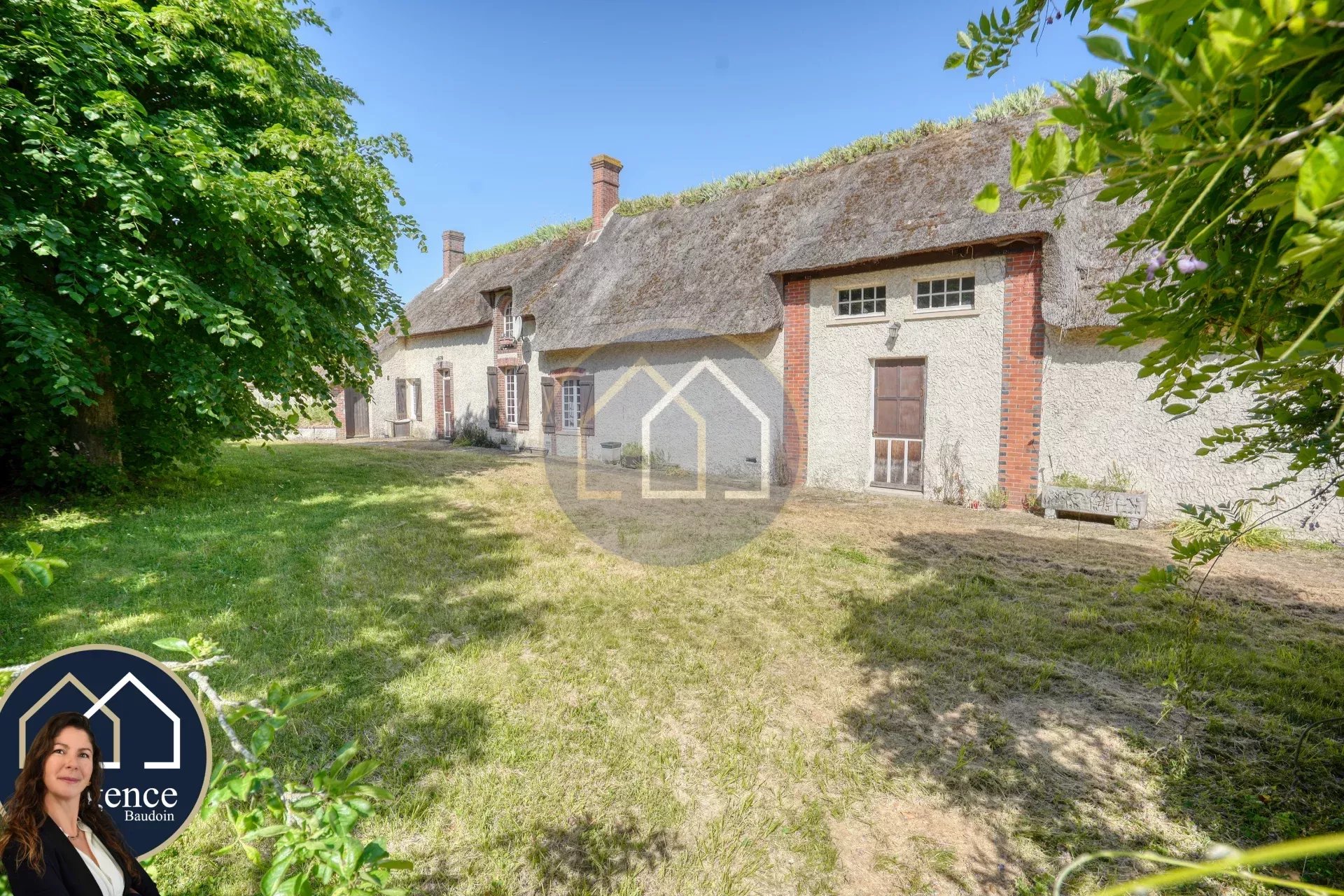 AUTHENTIQUE CHAUMIÈRE DE CHARME, 265 m², 5 CHAMBRES, GARAGE, SANS AUCUN VIS-A-VIS !