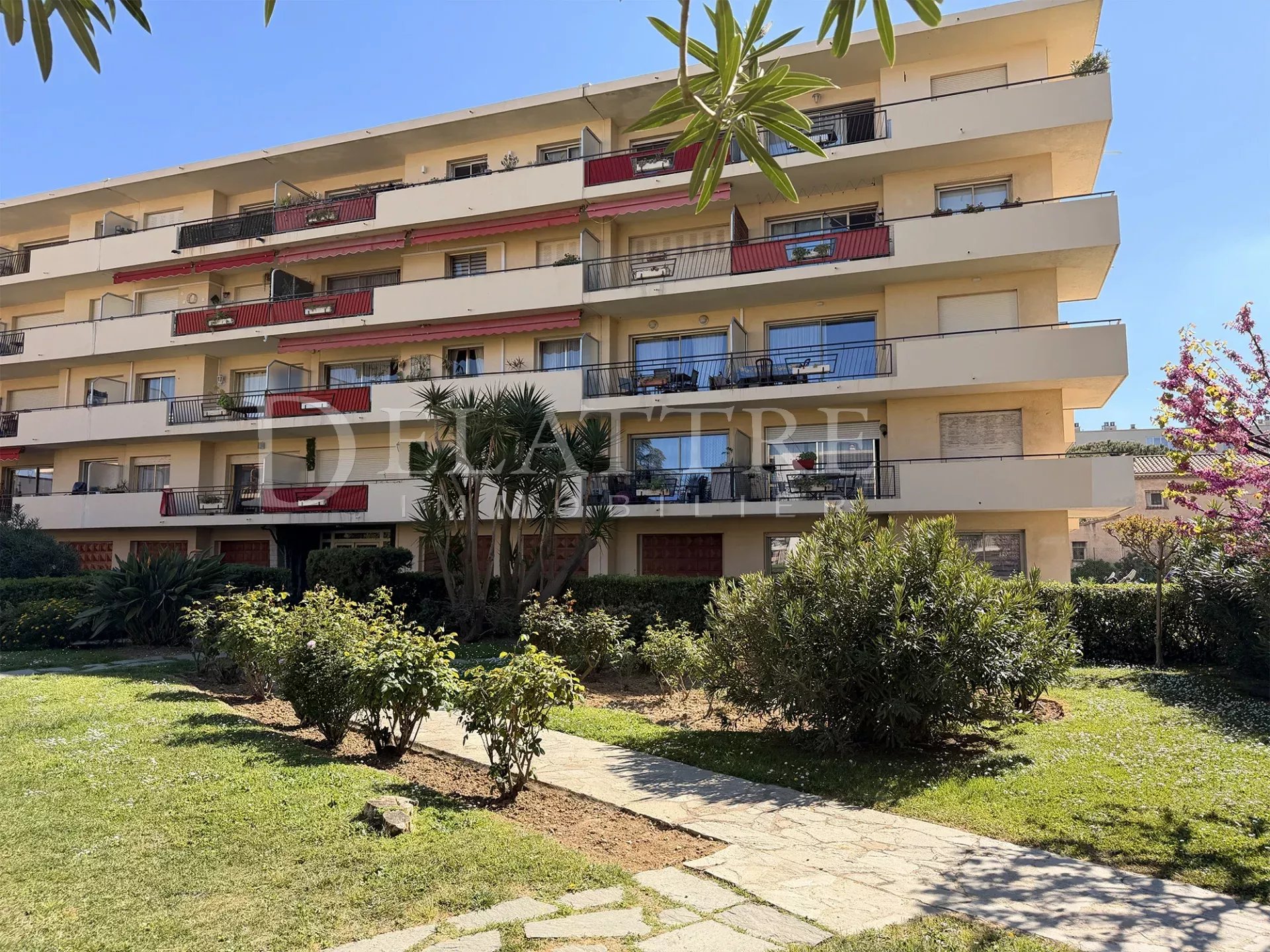 EXCLUSIVITE ANTIBES