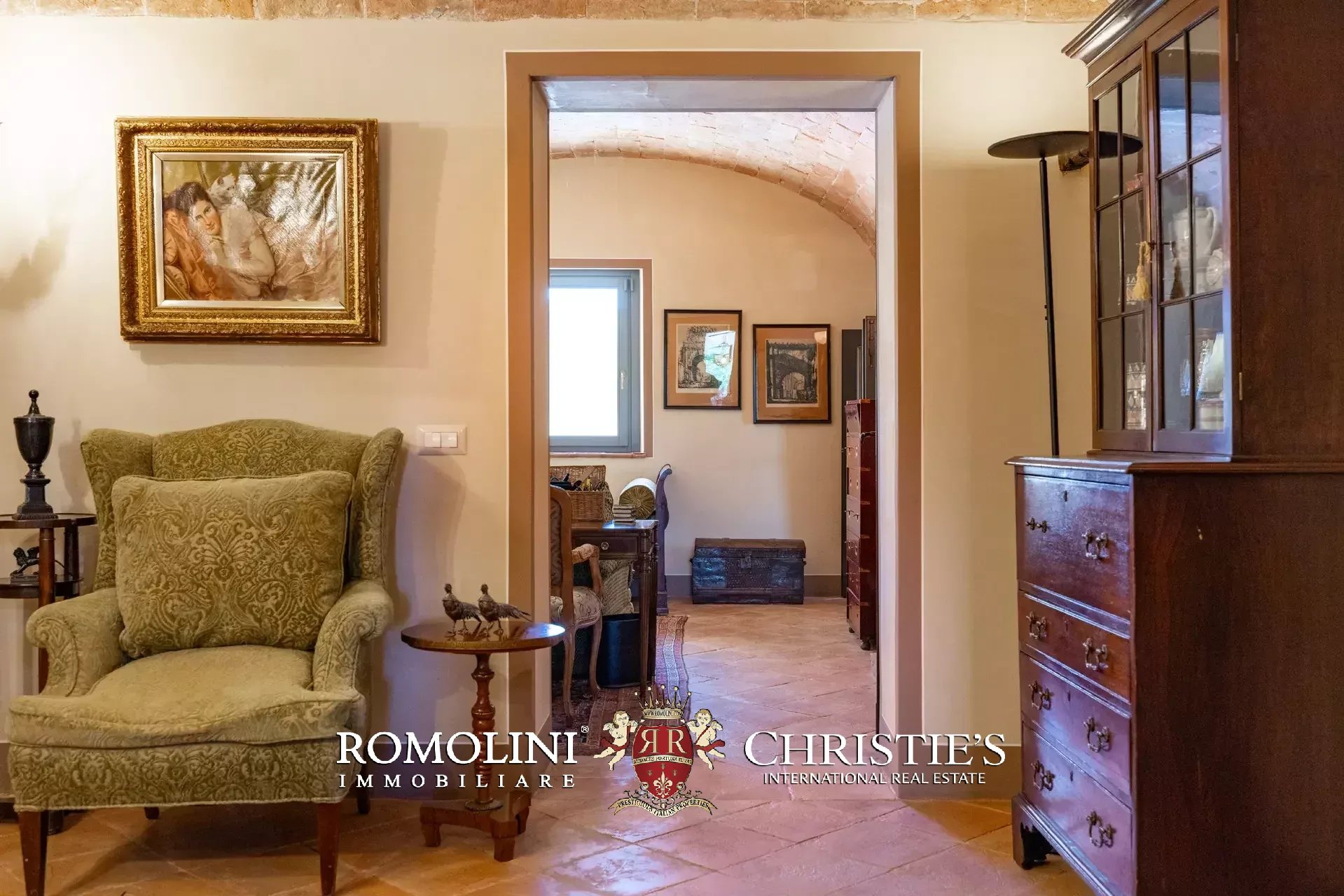 6 Bedroom Villa/Townhouse's Image 86