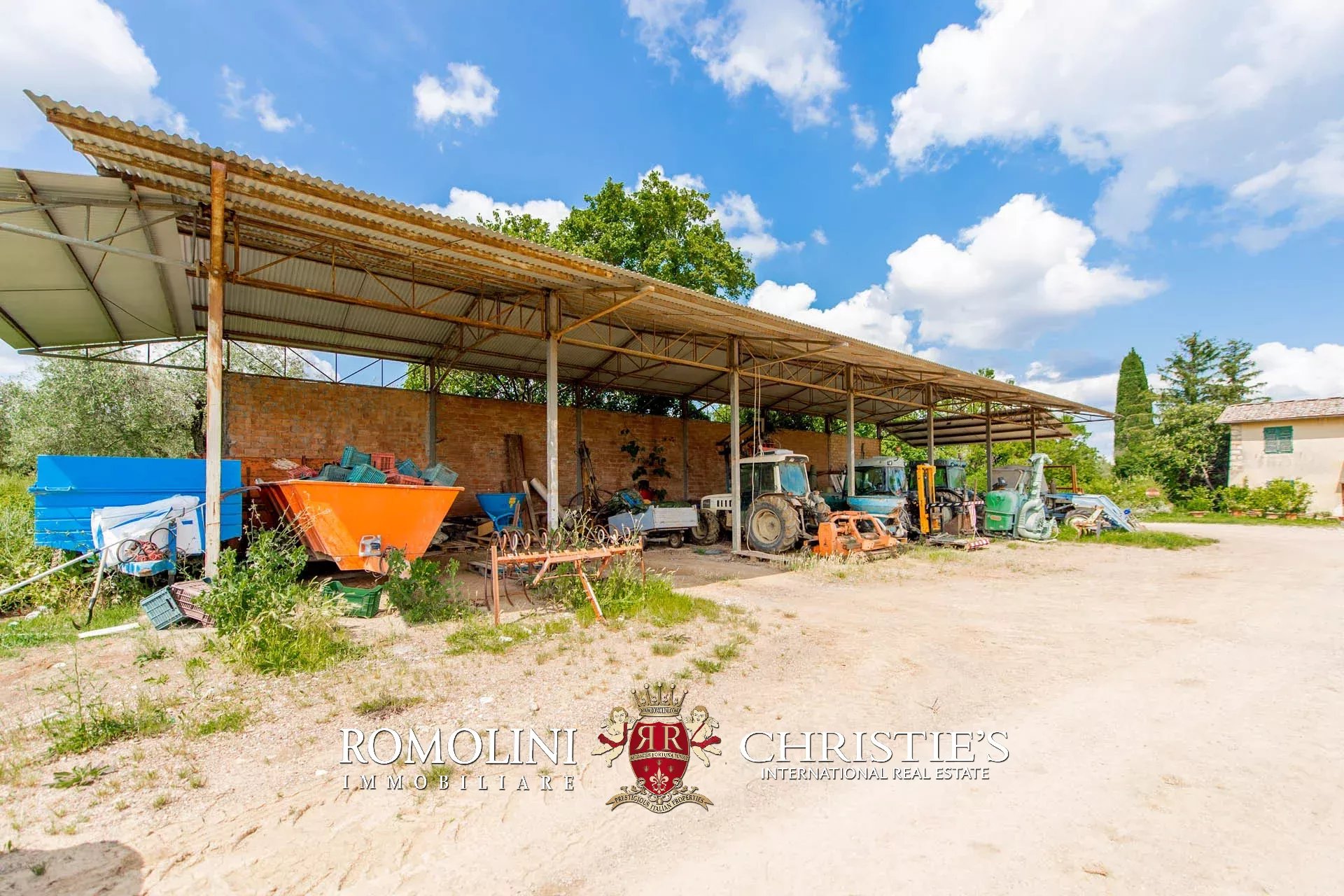 16 Bedroom Vineyard's Image 34