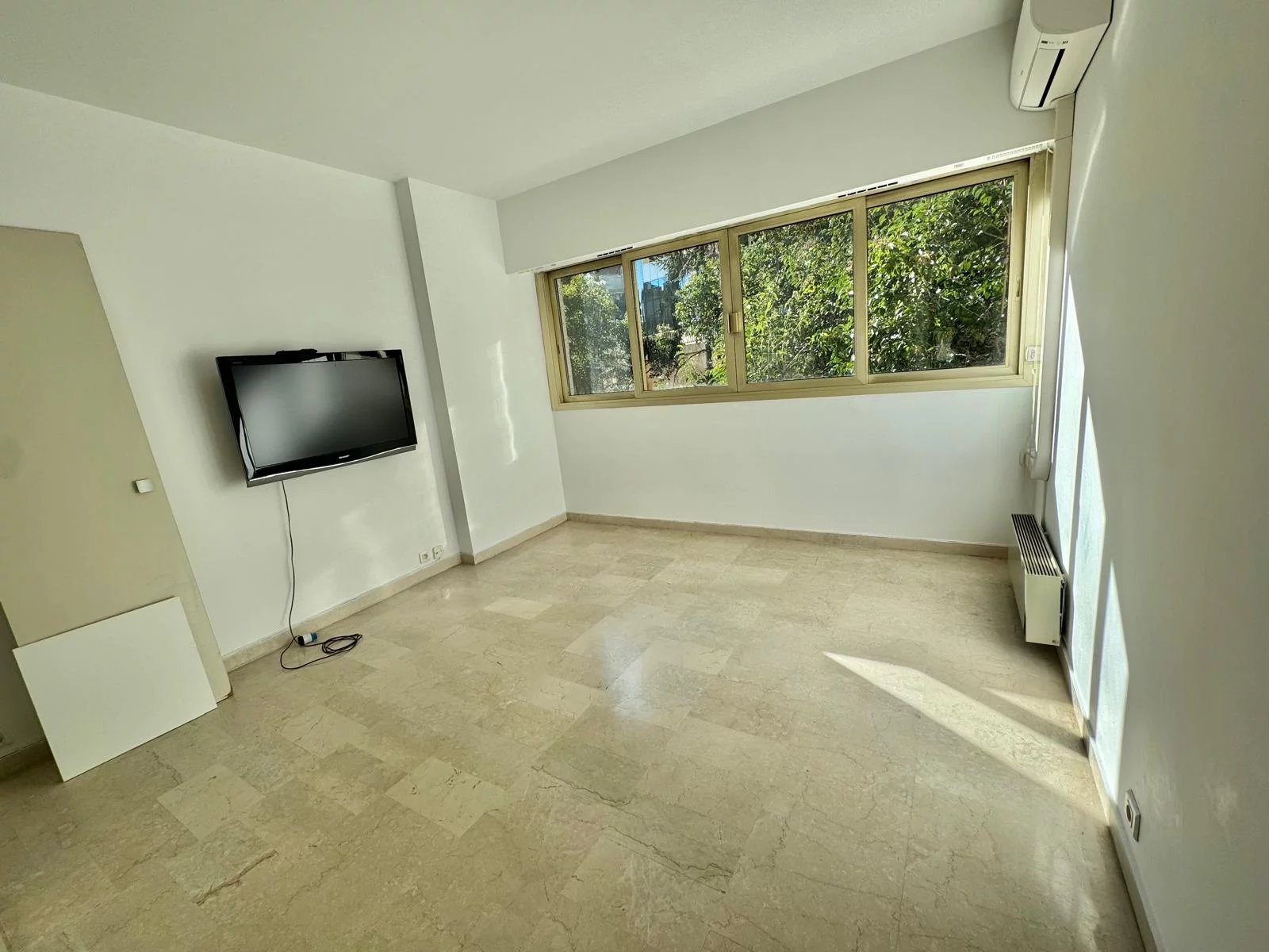 Location Studio Monaco La Rousse / Saint-Roman