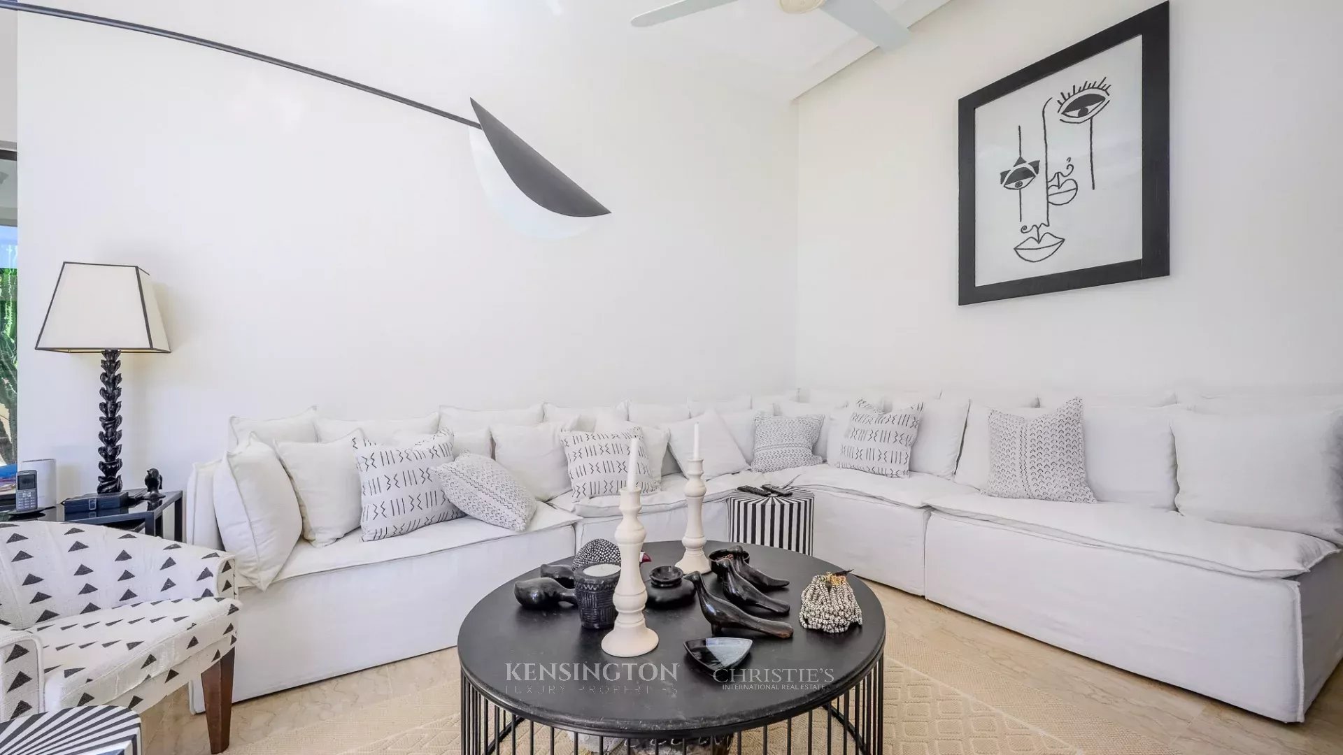 4 Bedroom Villa/Townhouse's Image 15