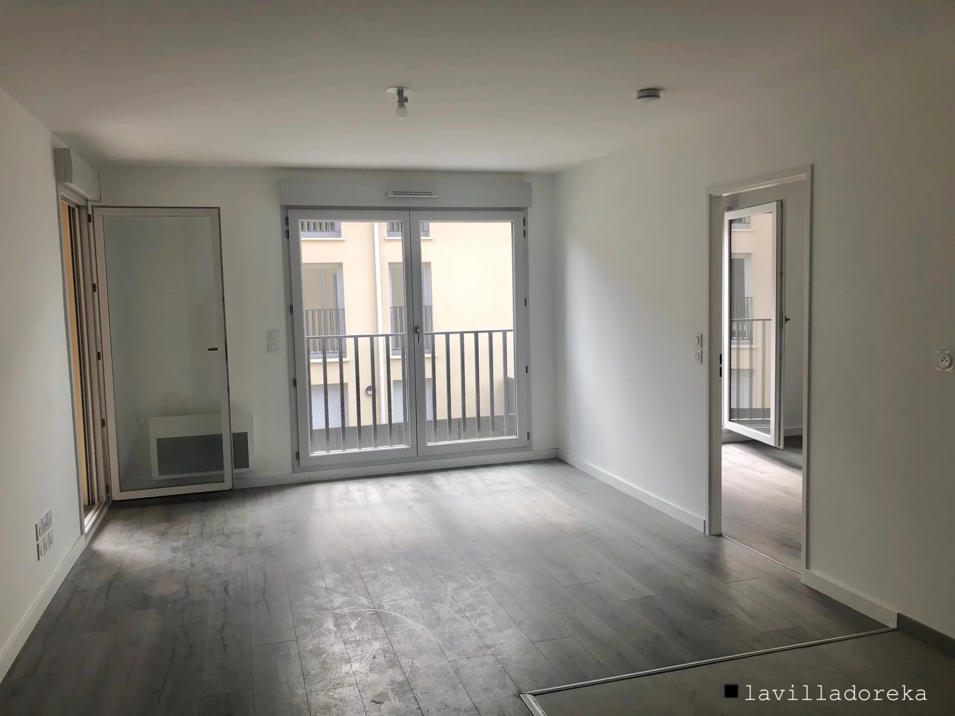 ☆ VENDU ☆ APPARTEMENT T2 de 42m2 avec balcon et parking ☆