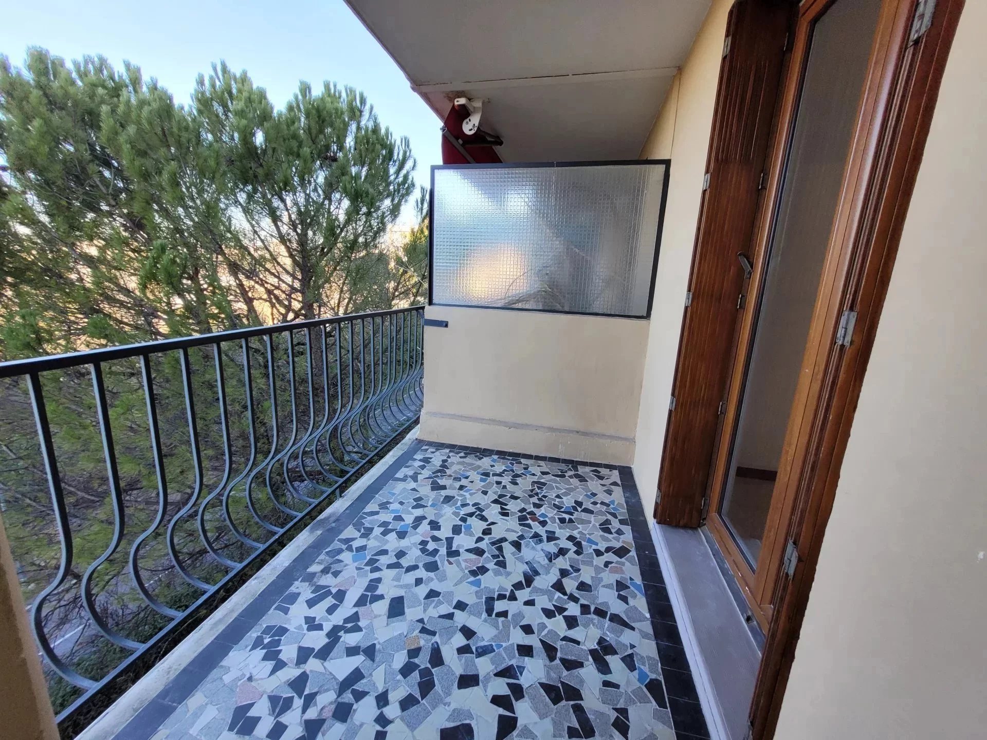 T3 Aix sud  Pigonnet - parking  collectif-  balcon