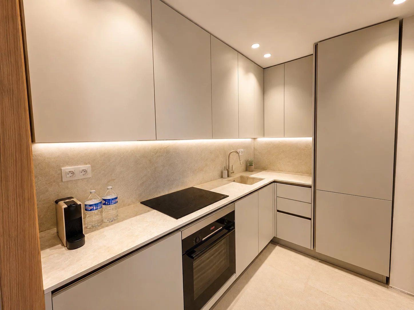 Image of Apartment - 2 Bedrooms for Sale in Alpes-Maritimes-Cannes-France, Image 2