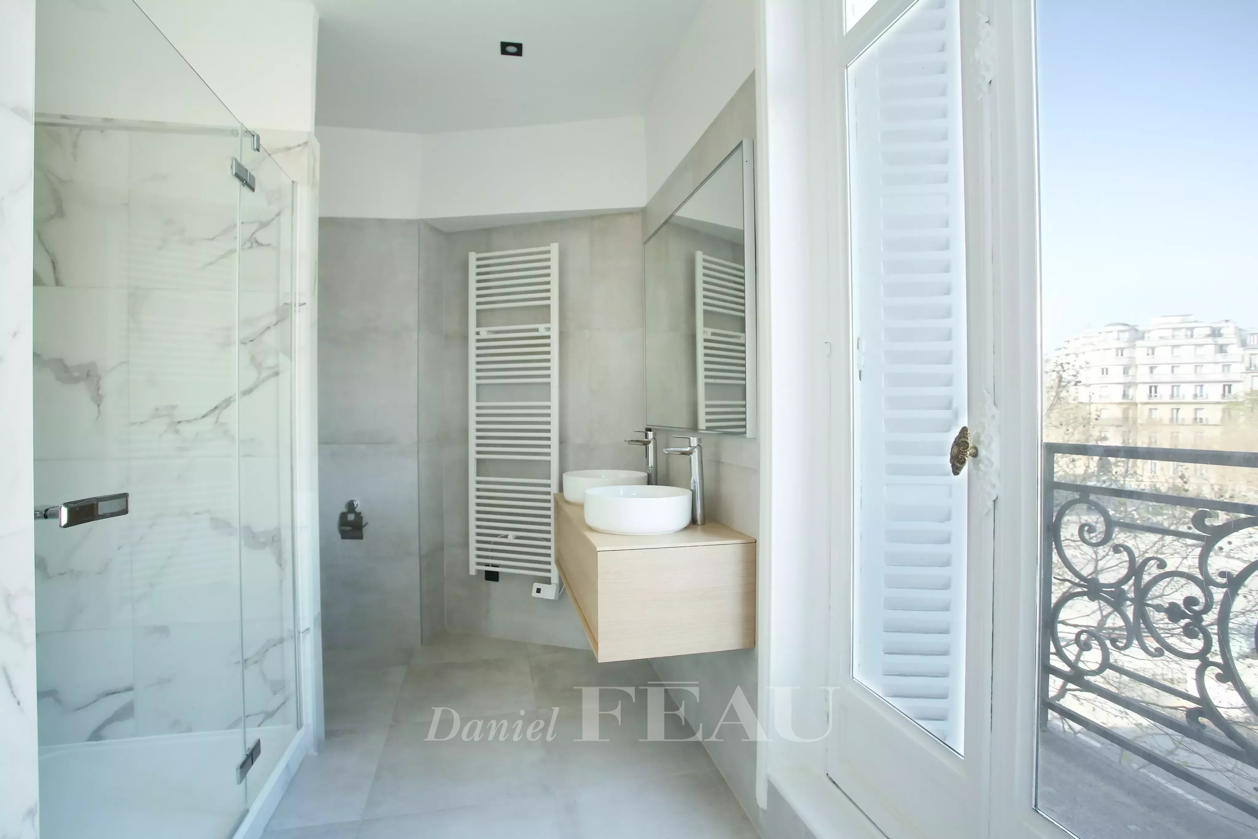 Location Appartement Paris 8ème
