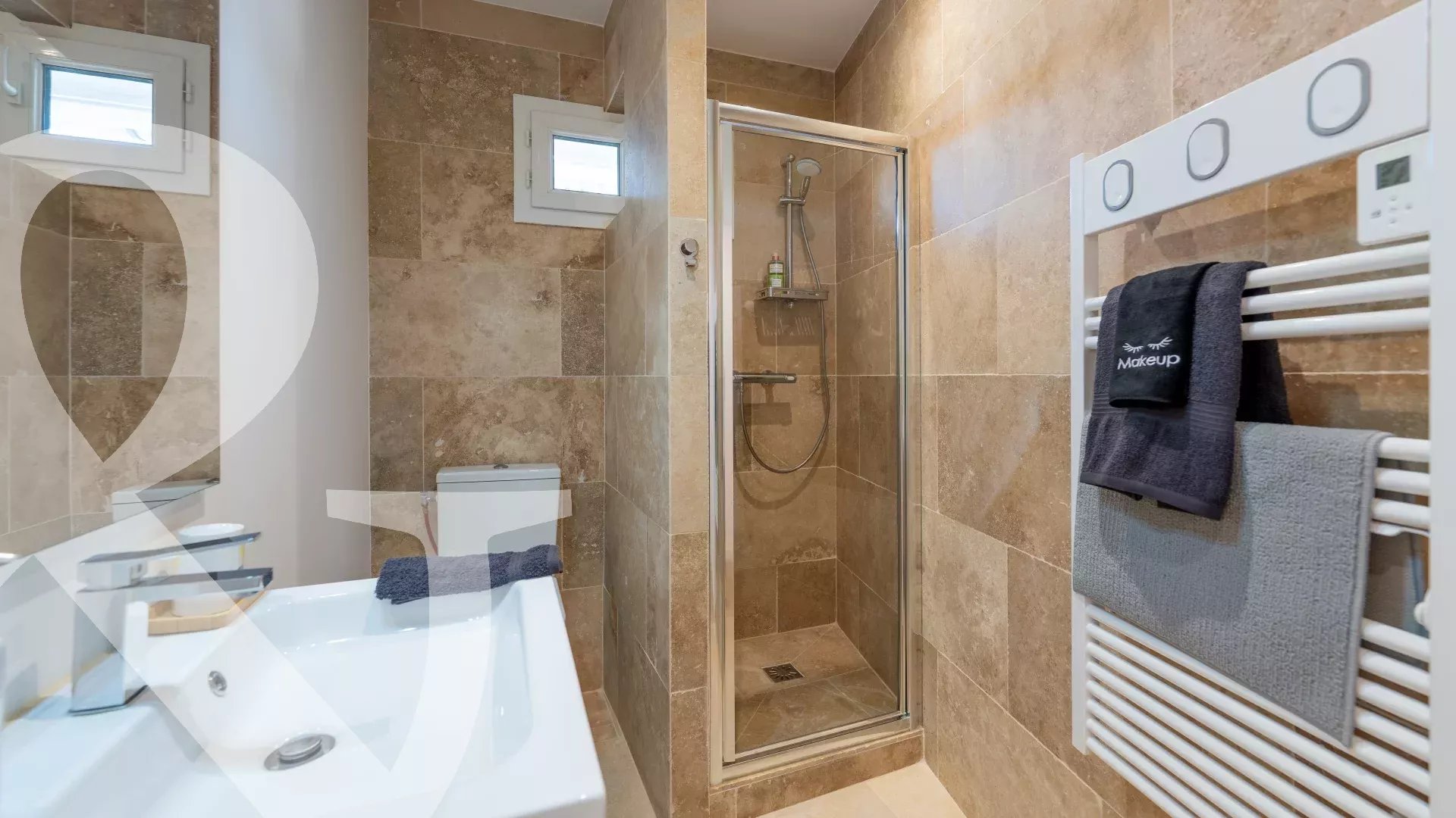 A PIED DU CENTRE VILLE