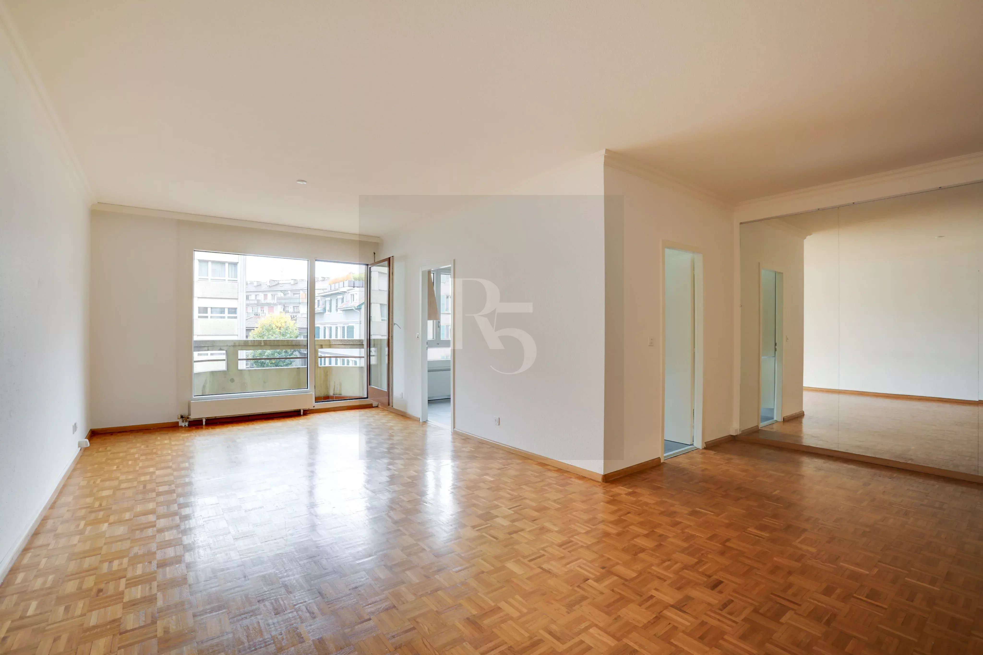 Superb 4-room apartment in Plainpalais — photo 2