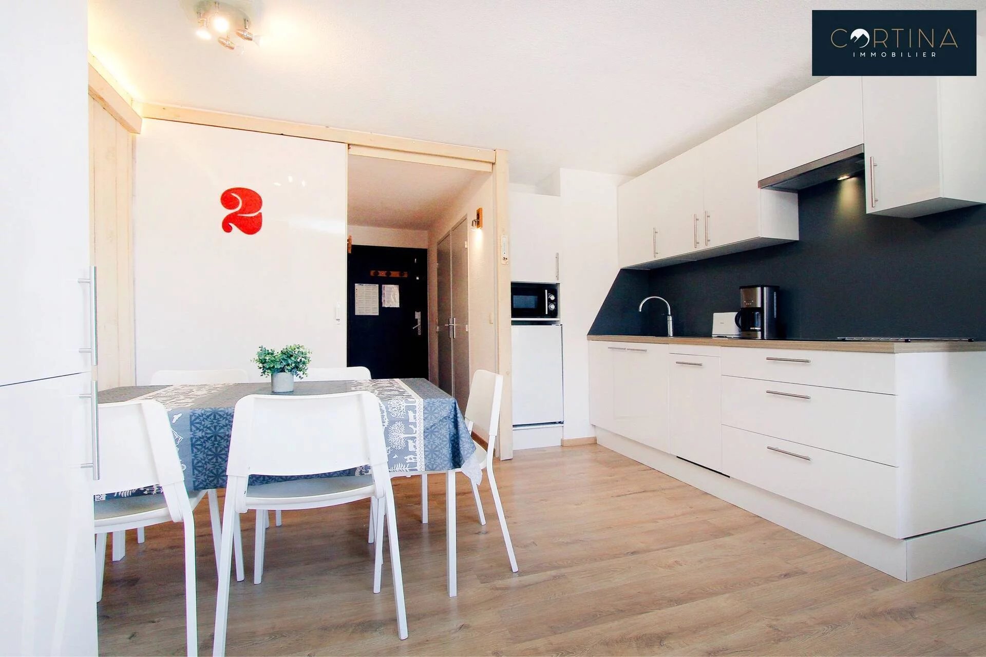 ÉCRINS 3 325 — Appartement pour 4 personnes