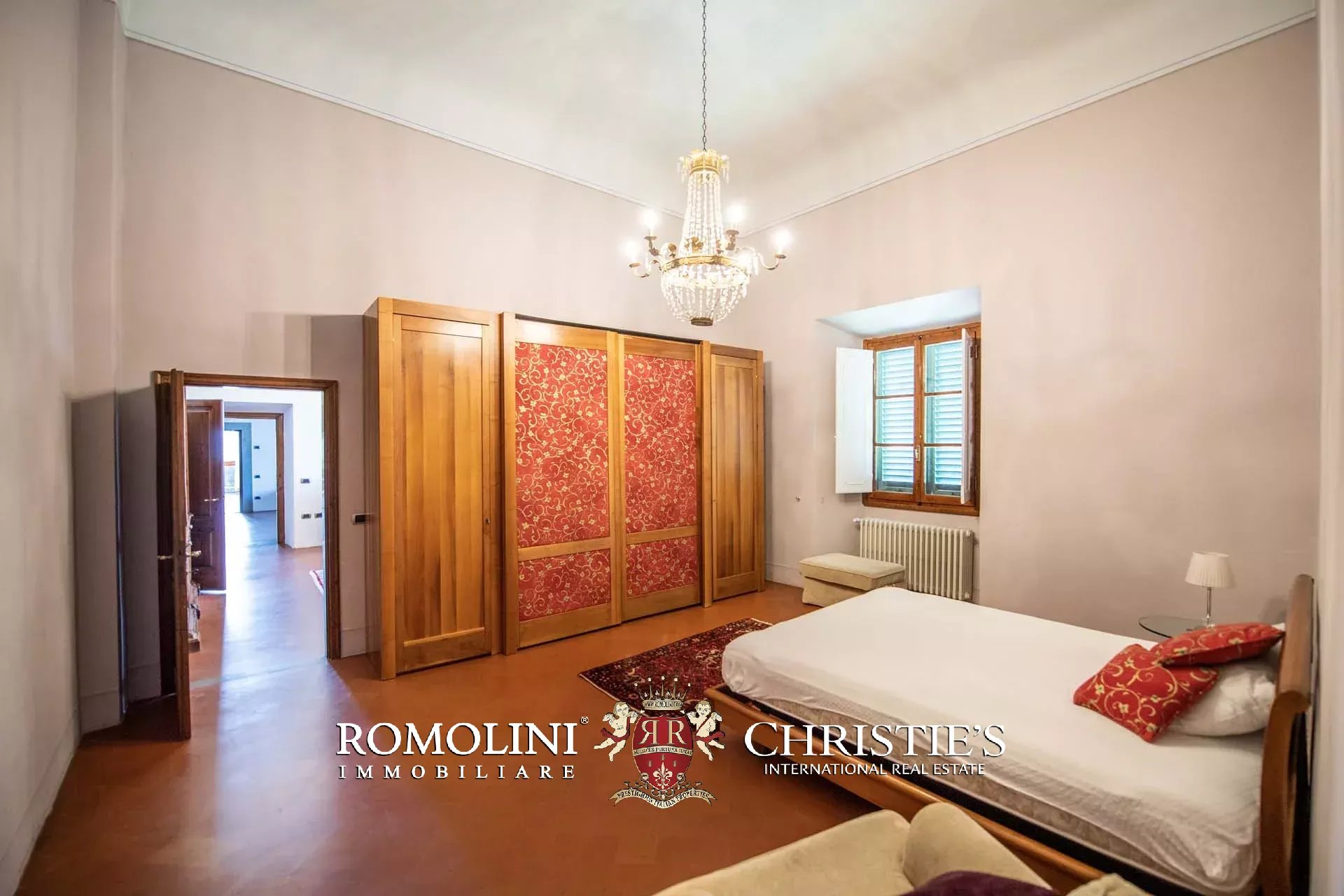 6 Bedroom Apartment/Flat's Image 11