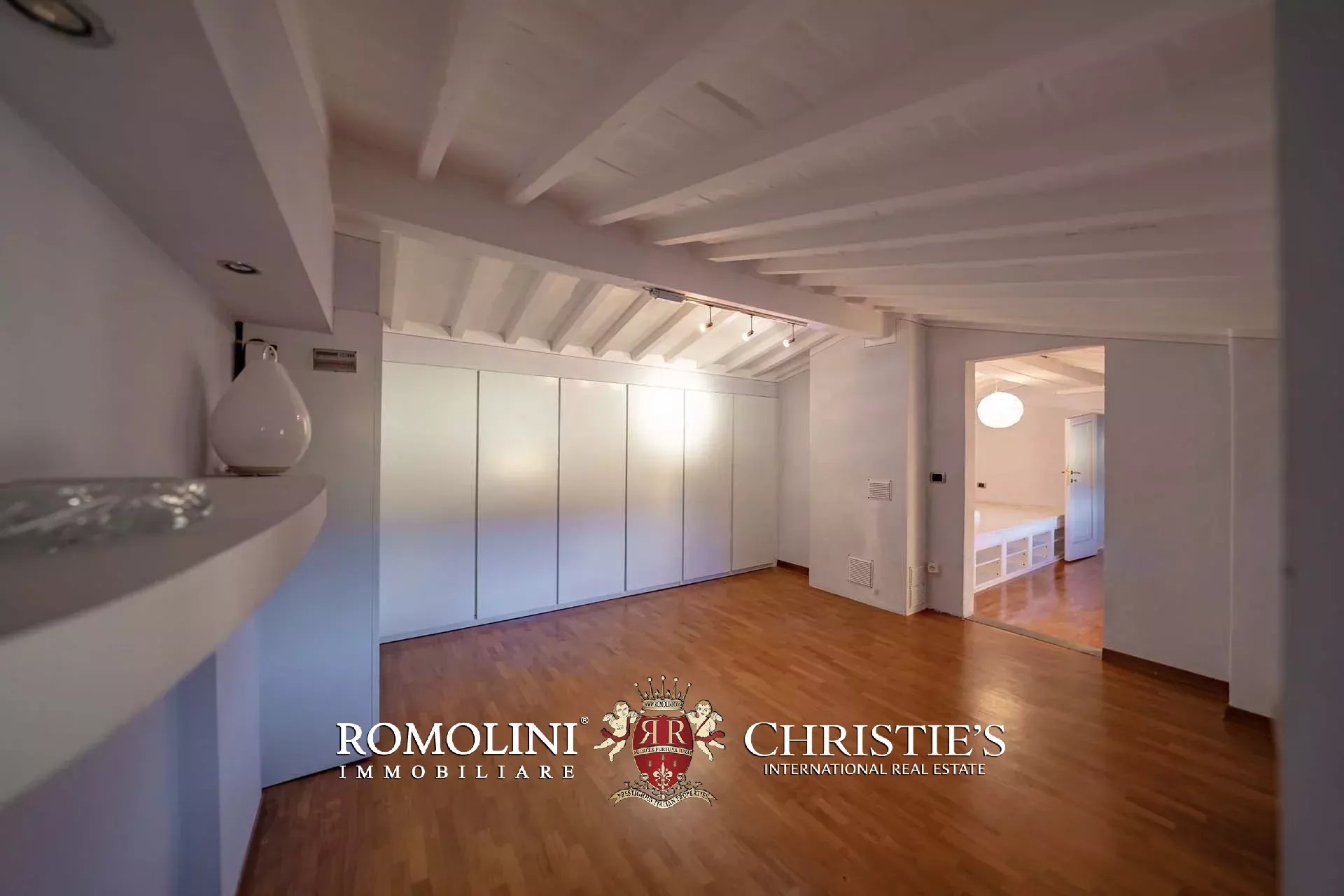 6 Bedroom Apartment/Flat's Image 35