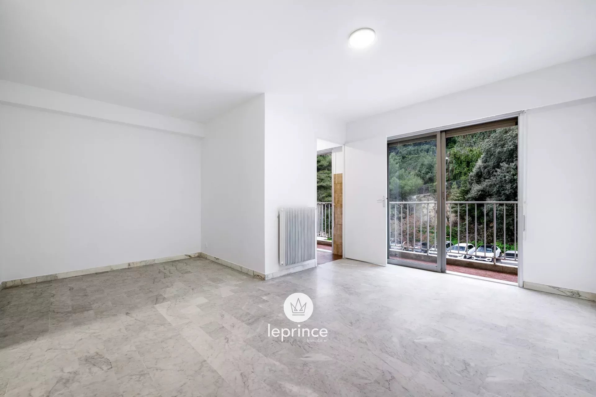 Nice West / Magnan – Renovated Studio with Balcony