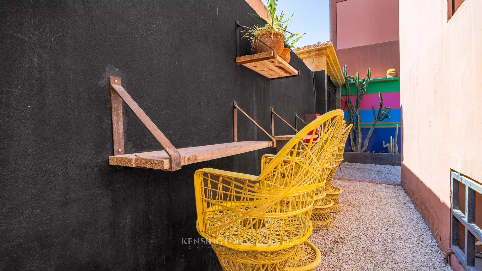 6 Bedroom Villa/Townhouse's Image 31