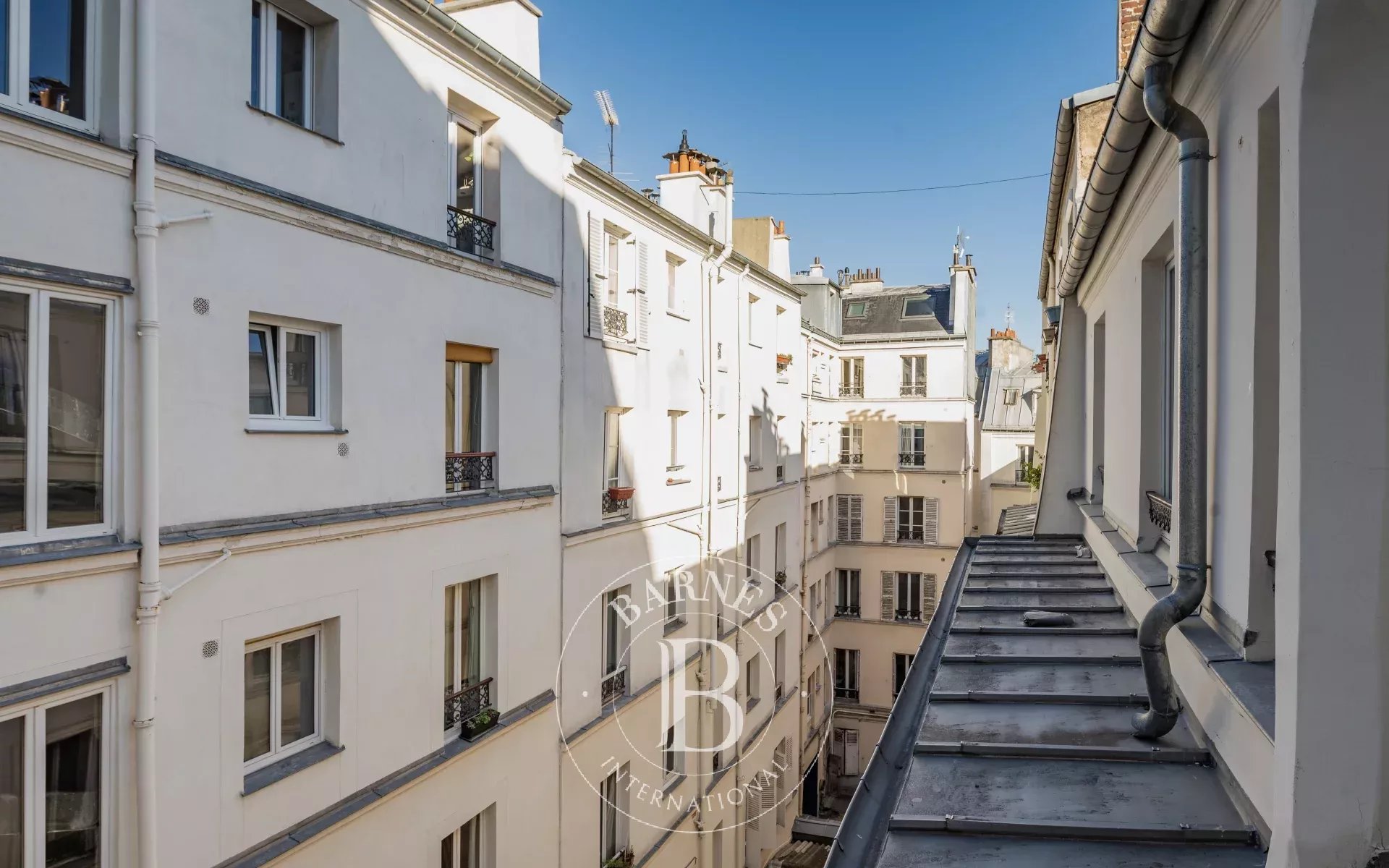 Daire Paris 18ème - picture 10