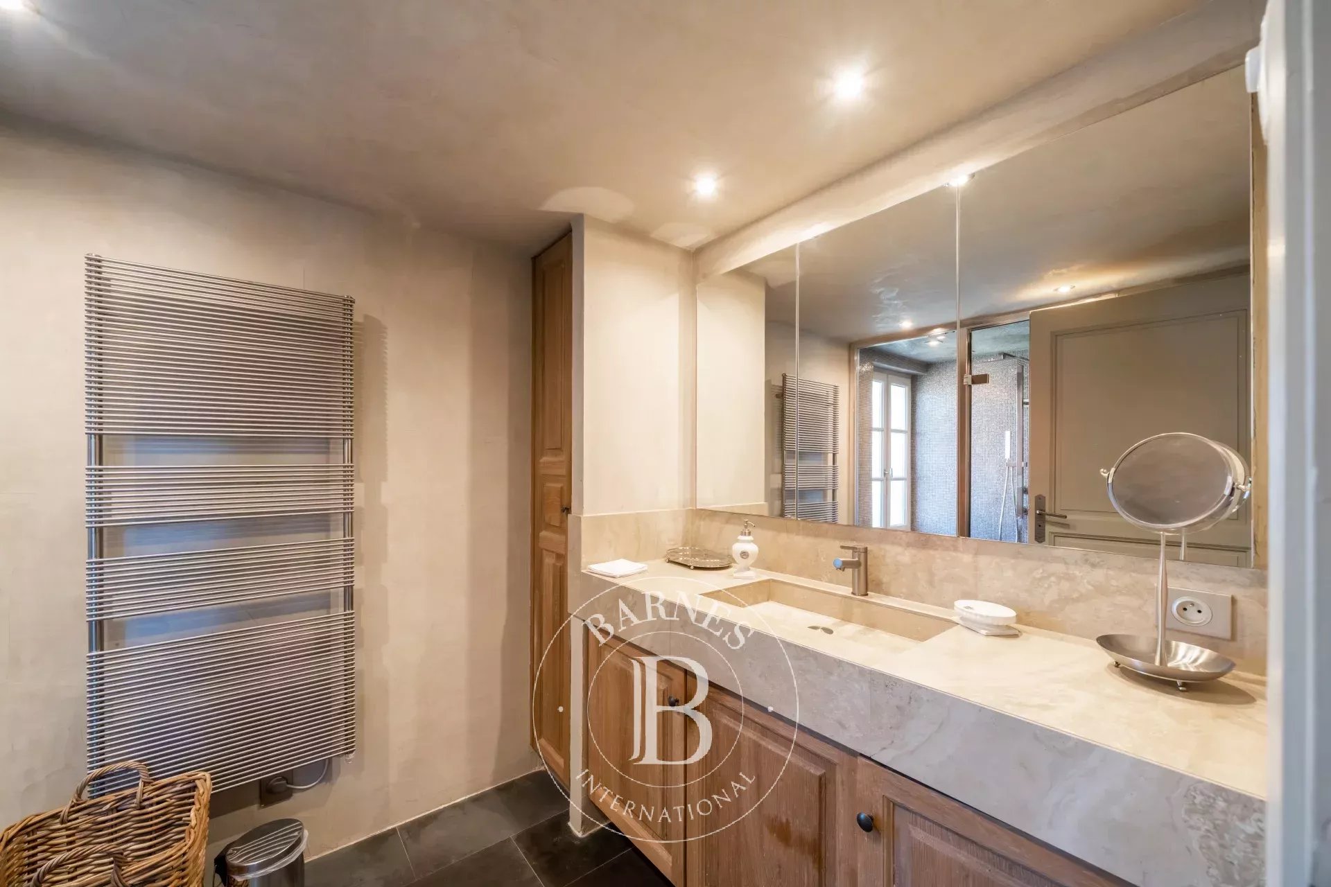 Ev Mougins - picture 40