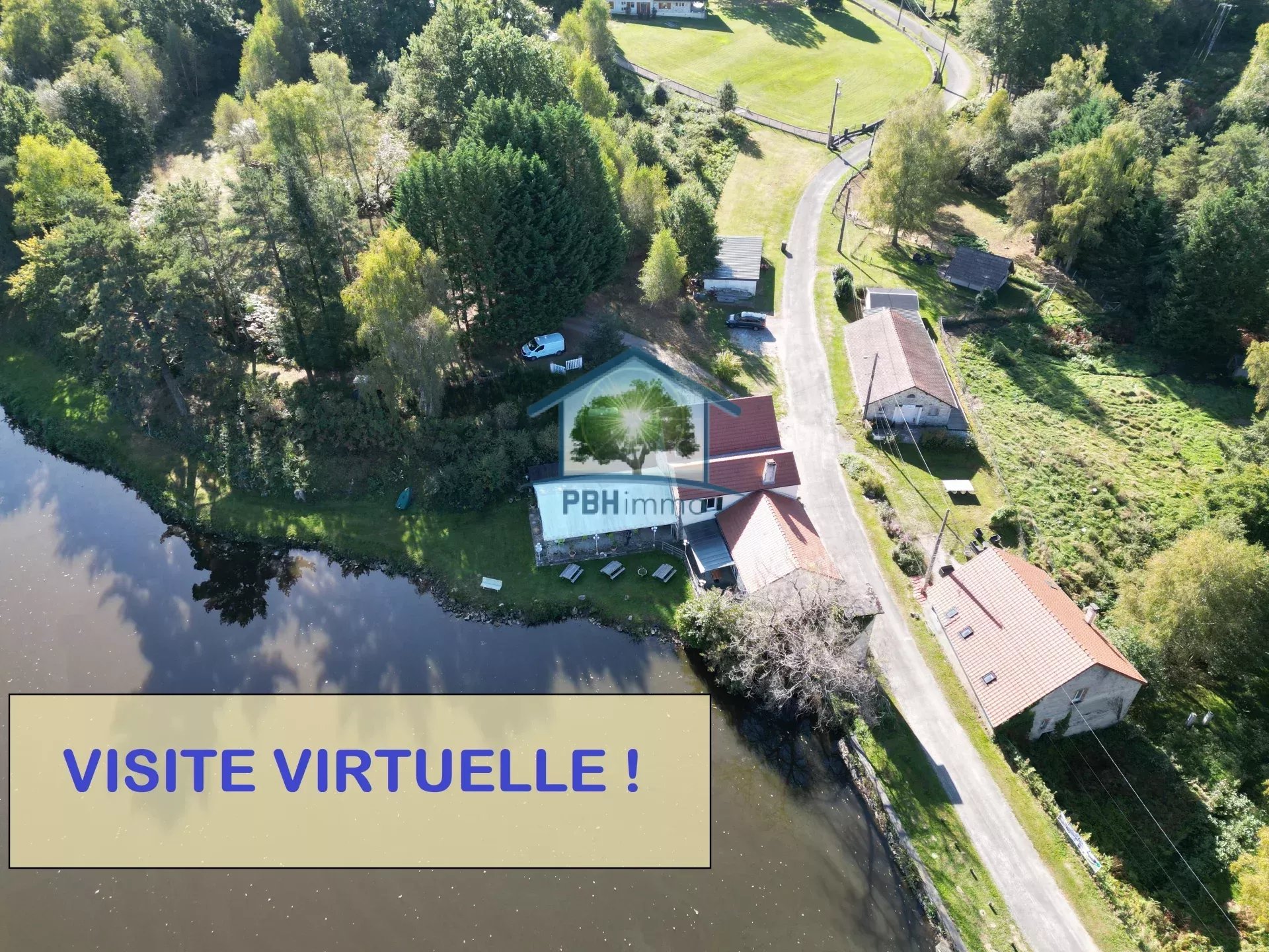 Rare et unique, vivre et travailler dans un environnement exceptionnel, au bord de son propre lac !