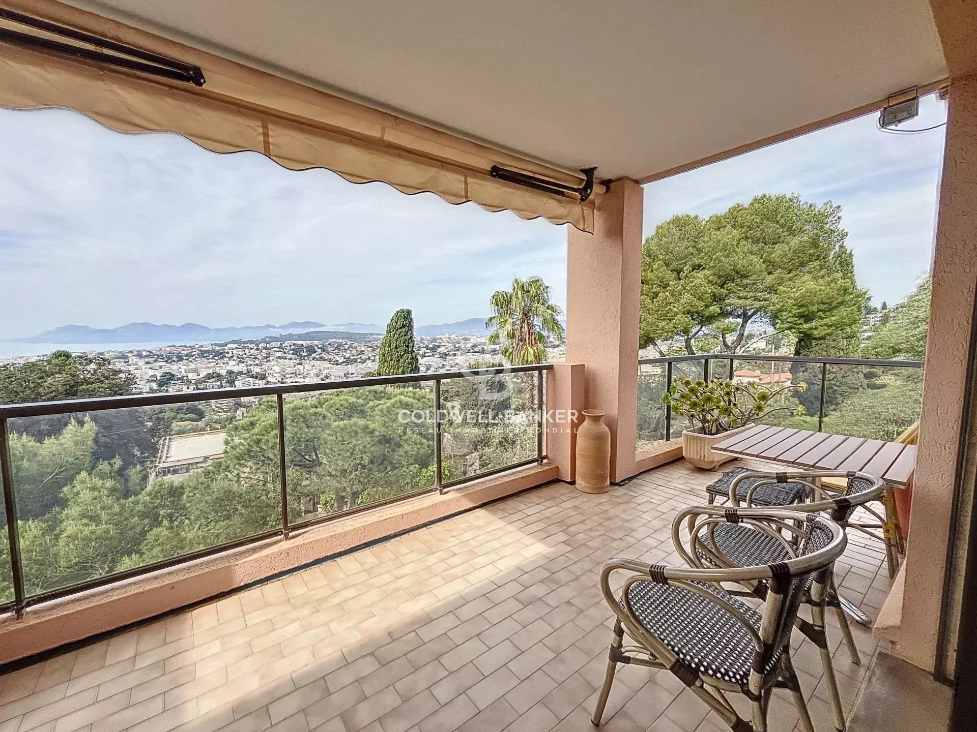 06110 LE CANNET APPARTEMENT