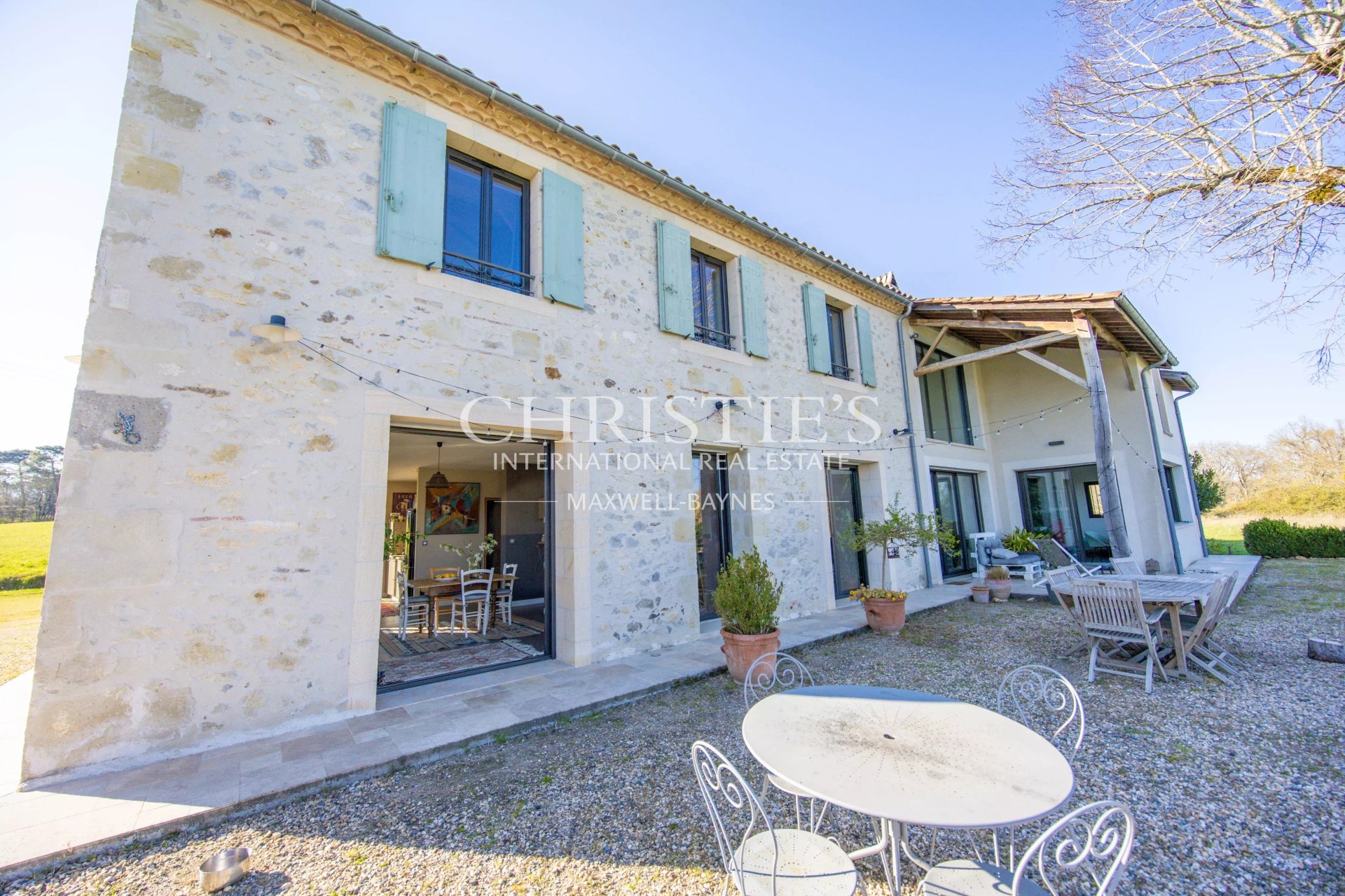 4 Bedroom Villa/Townhouse's Image 18