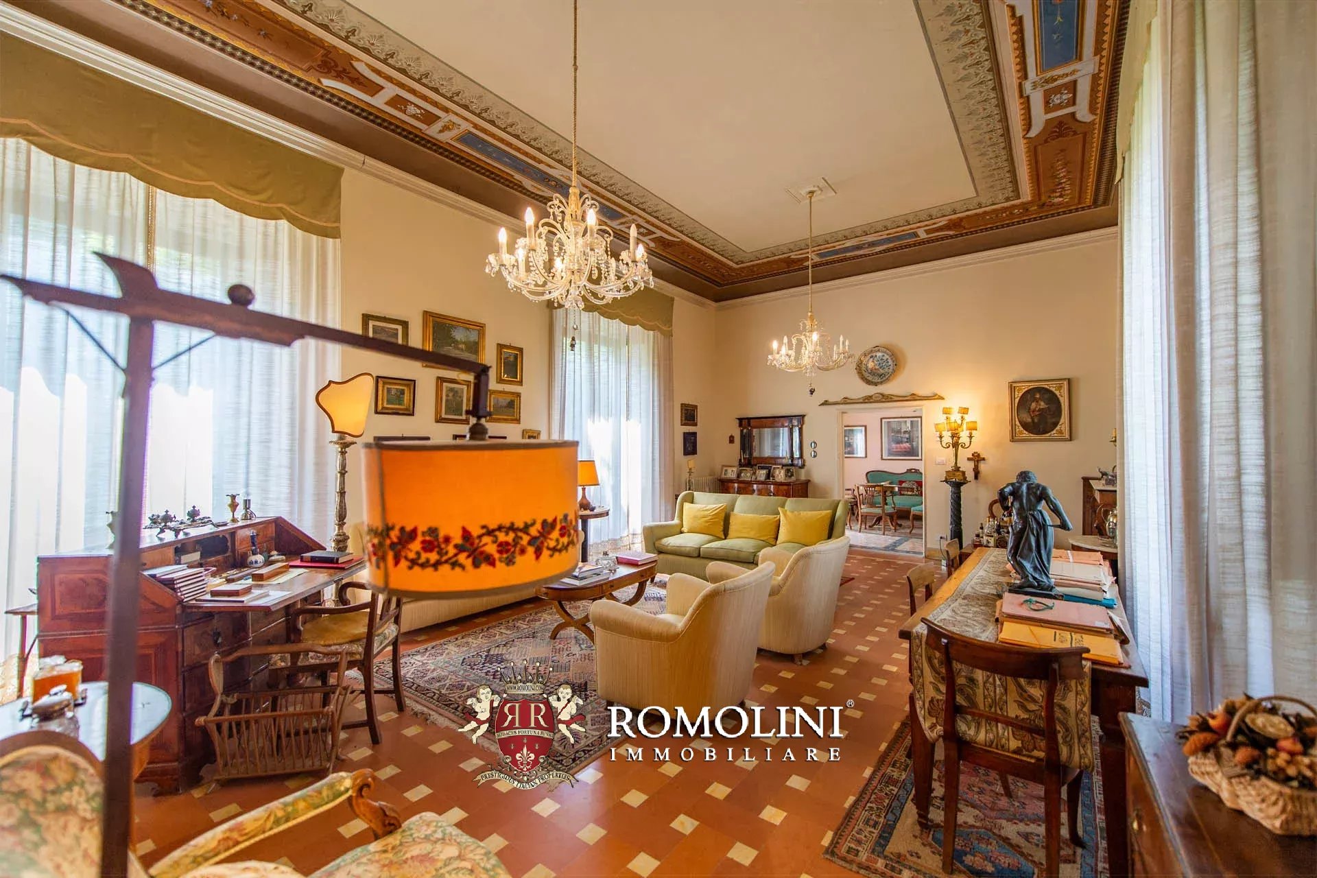 16 Bedroom Vineyard's Image 48