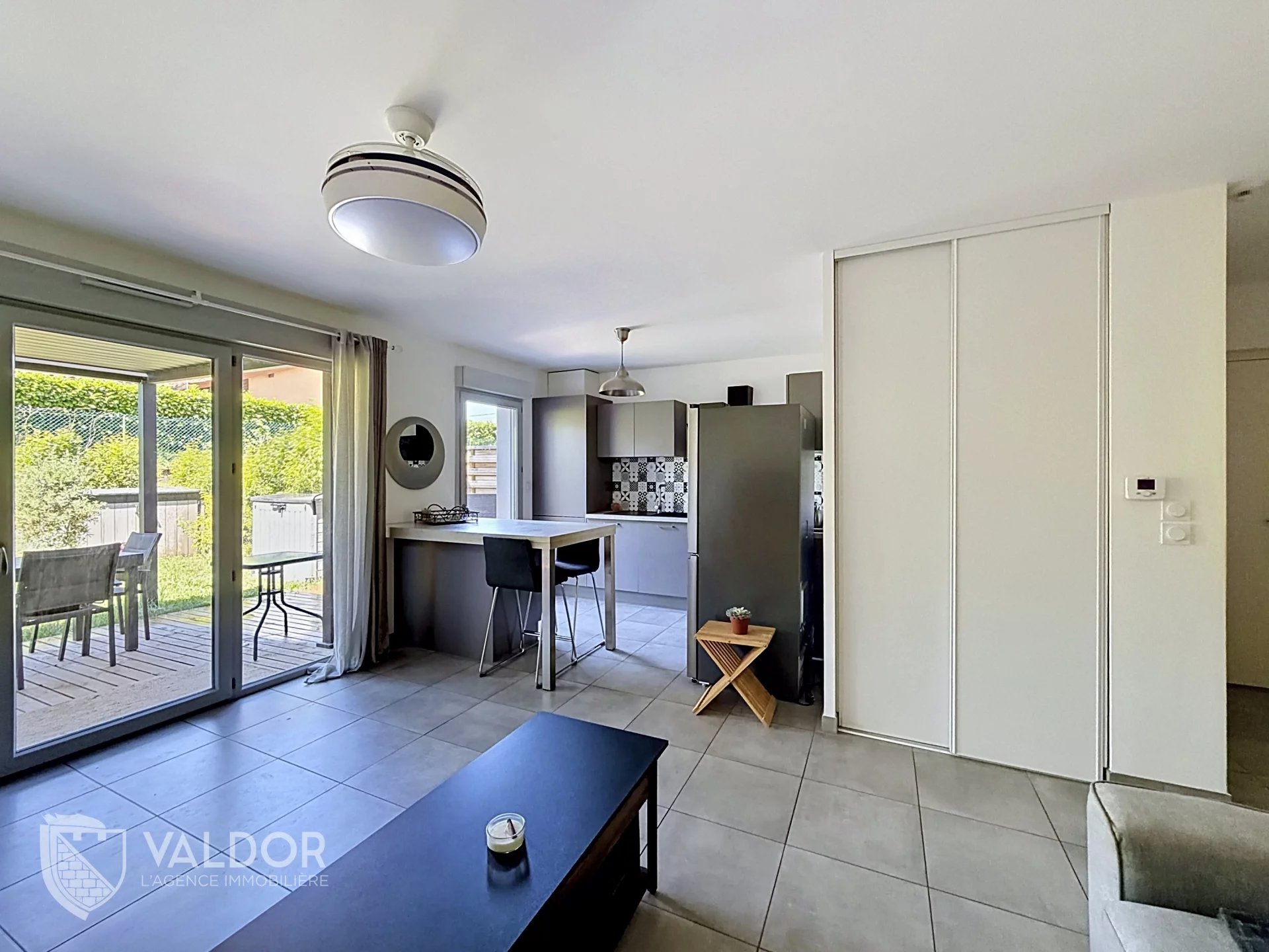 Bel appartement moderne avec jardin à Trévoux