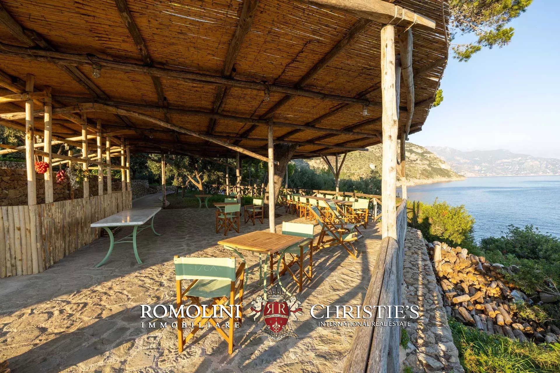 8 Bedroom Villa/Townhouse's Image 53