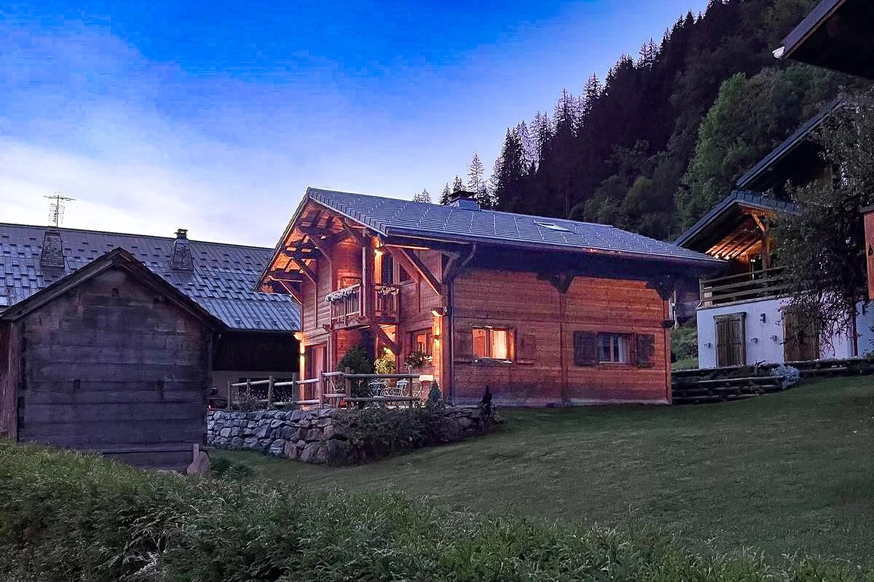 Photo of MORZINE - 3-bedroom chalet close to the centre