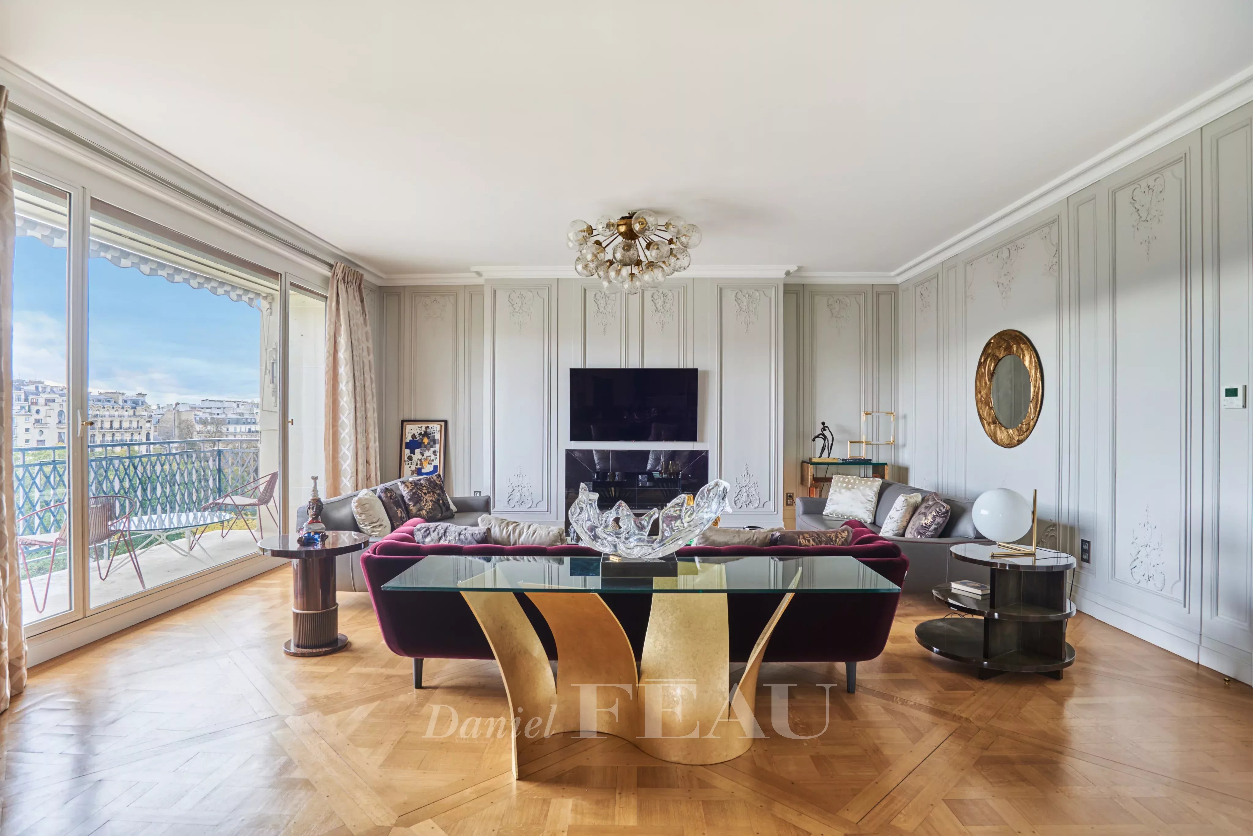 Paris 16th District – An elegant 4-bed apartment