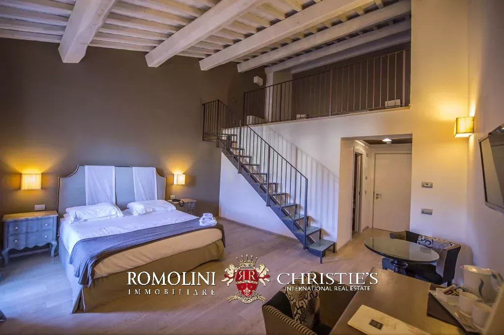 52 Bedroom Villa/Townhouse's Image 80