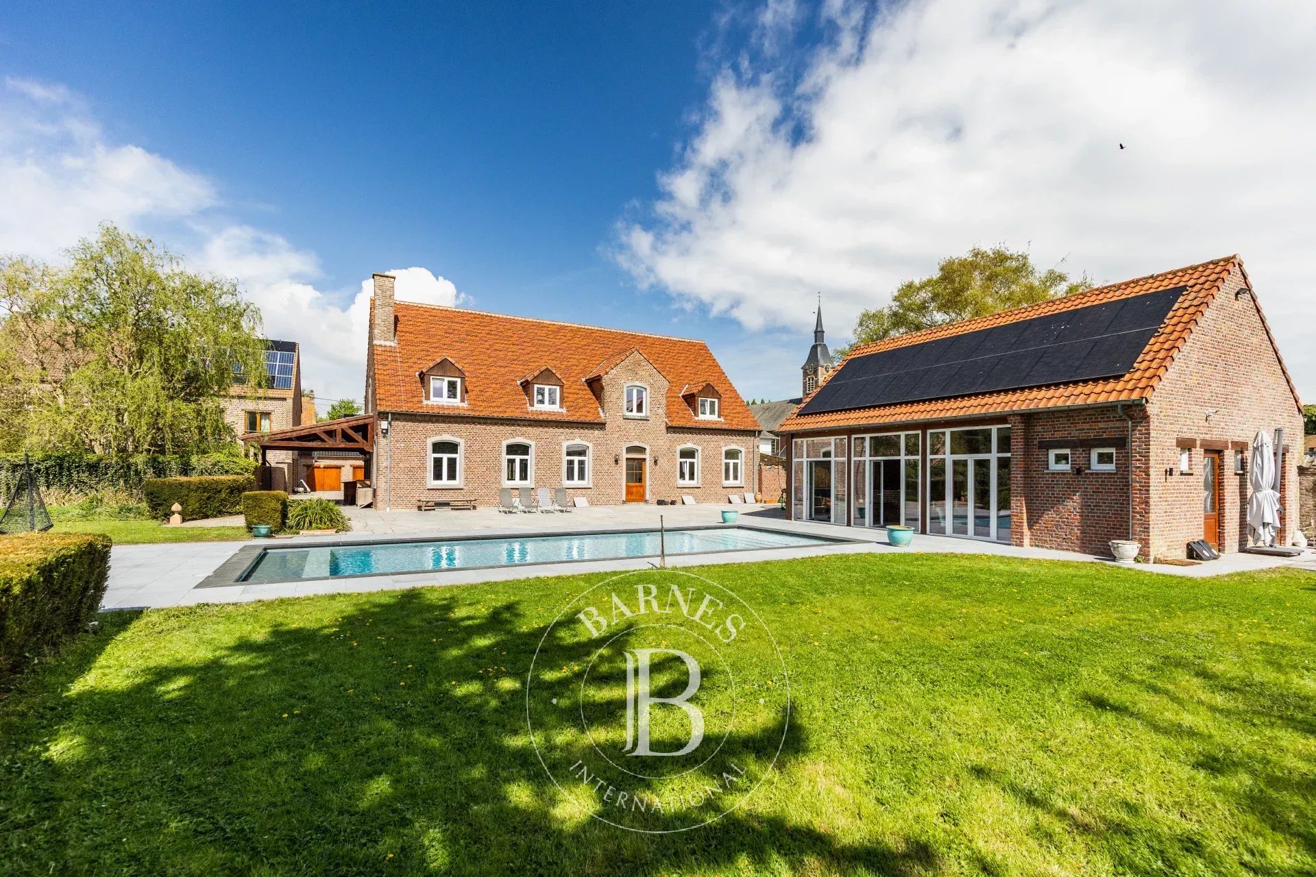 Propriété du 18e siècle avec piscine et orangerie
