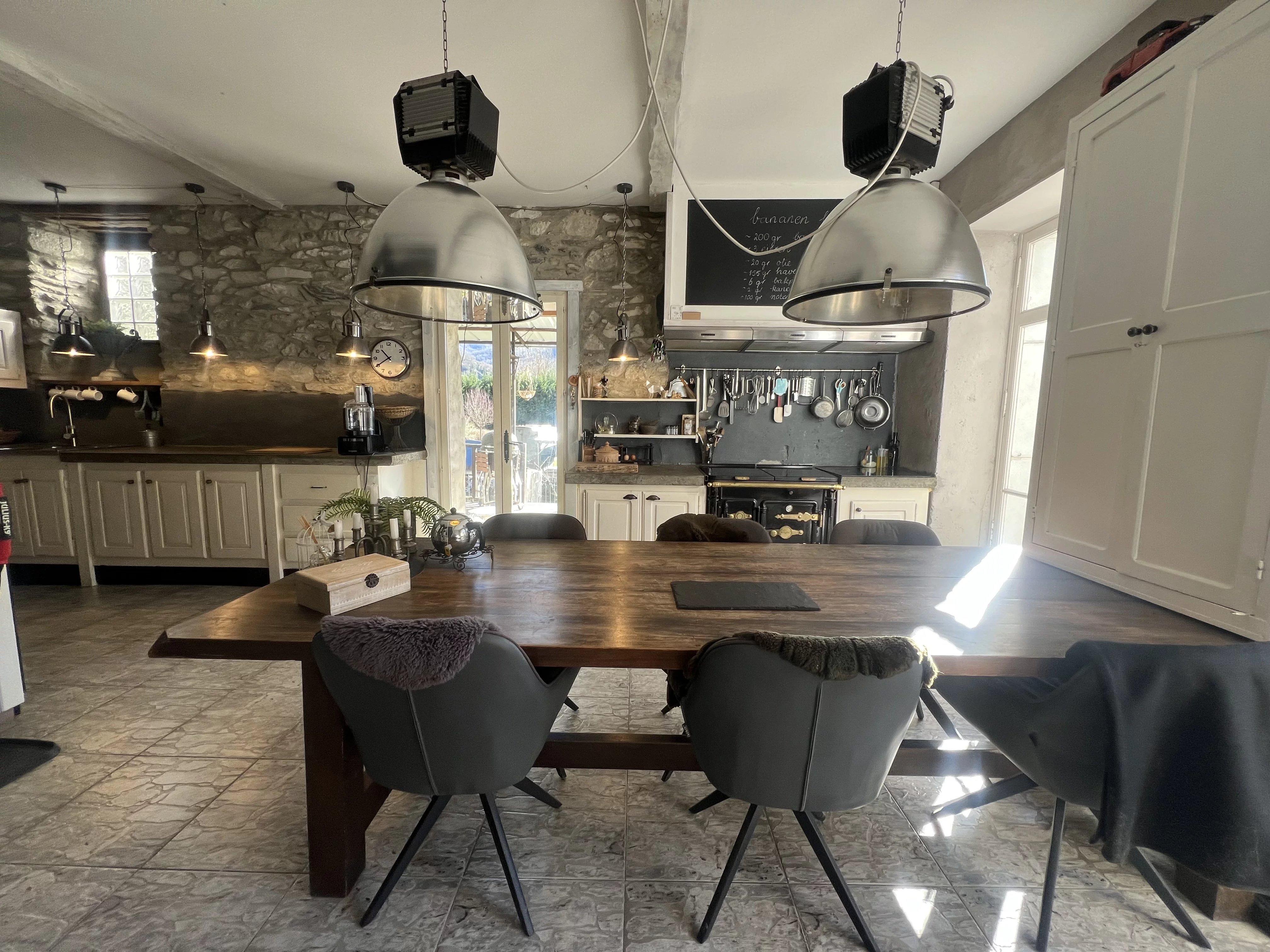 Castle for sale Saint-Béat, Haute-Garonne