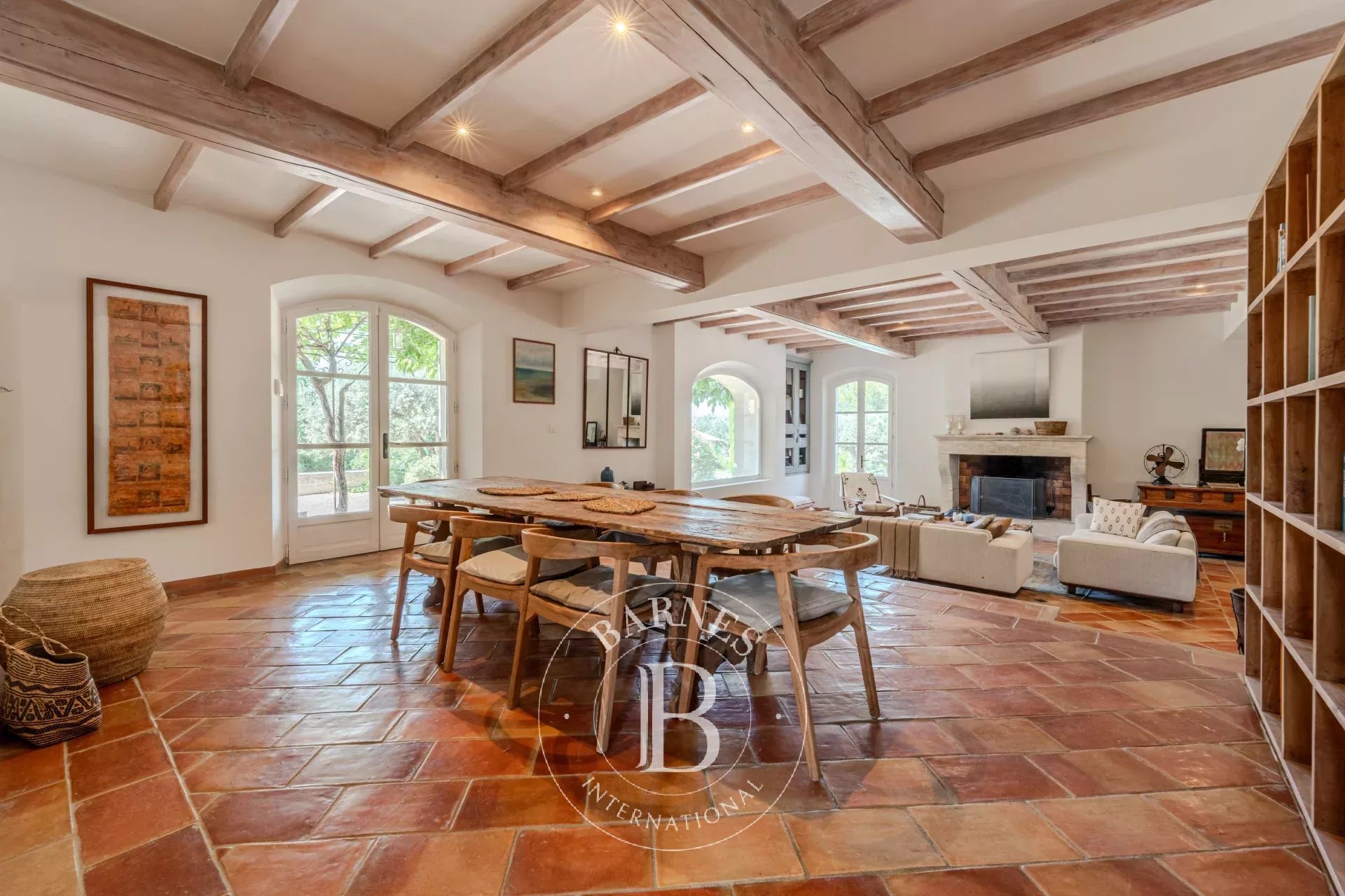 AIX-EN-PROVENCE – BASTIDE 3,767 SQ FT – 75,347 SQ FT GROUNDS – SALT POOL – INDEPENDENT APARTMENT - picture 6