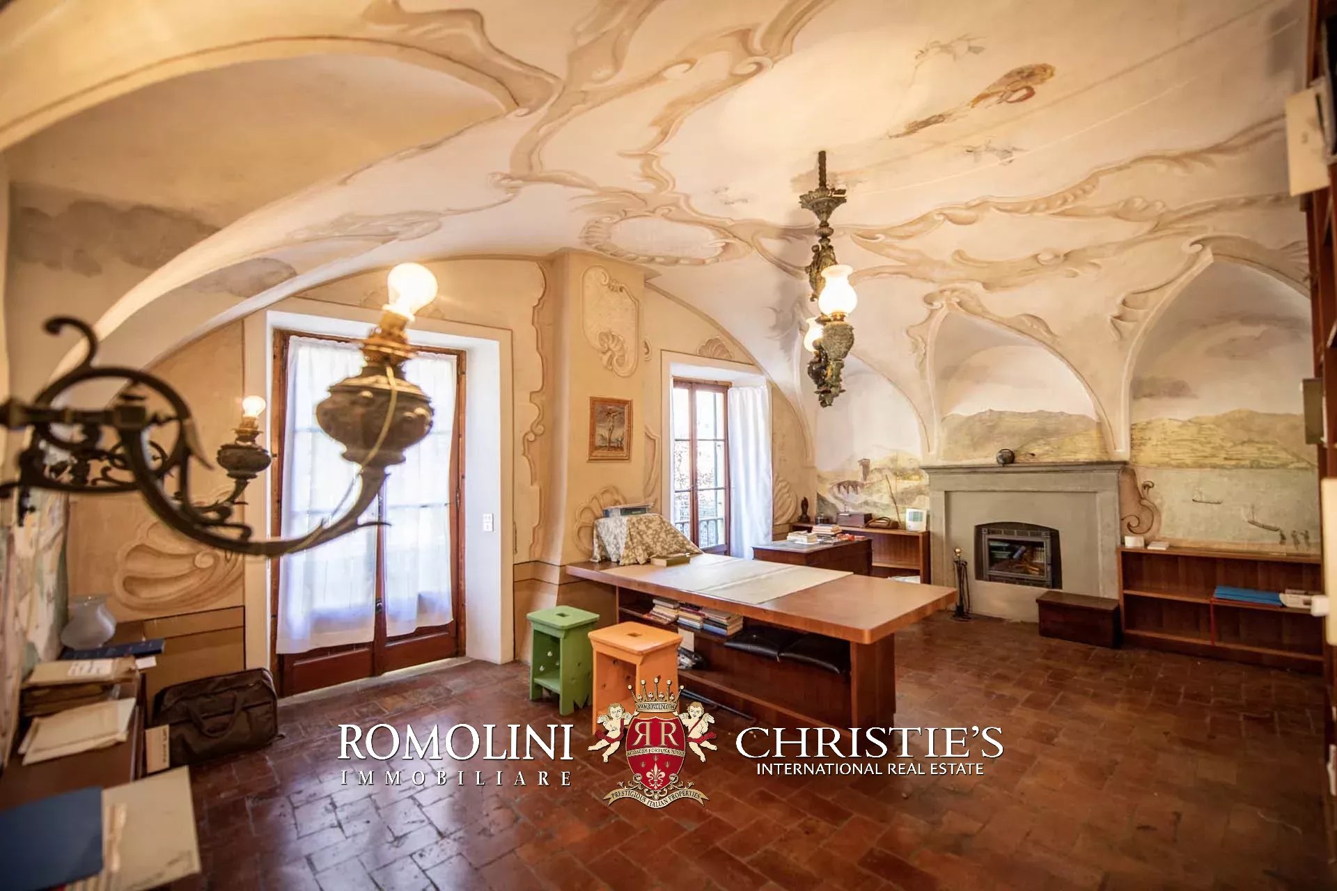 9 Bedroom Villa/Townhouse's Image 101