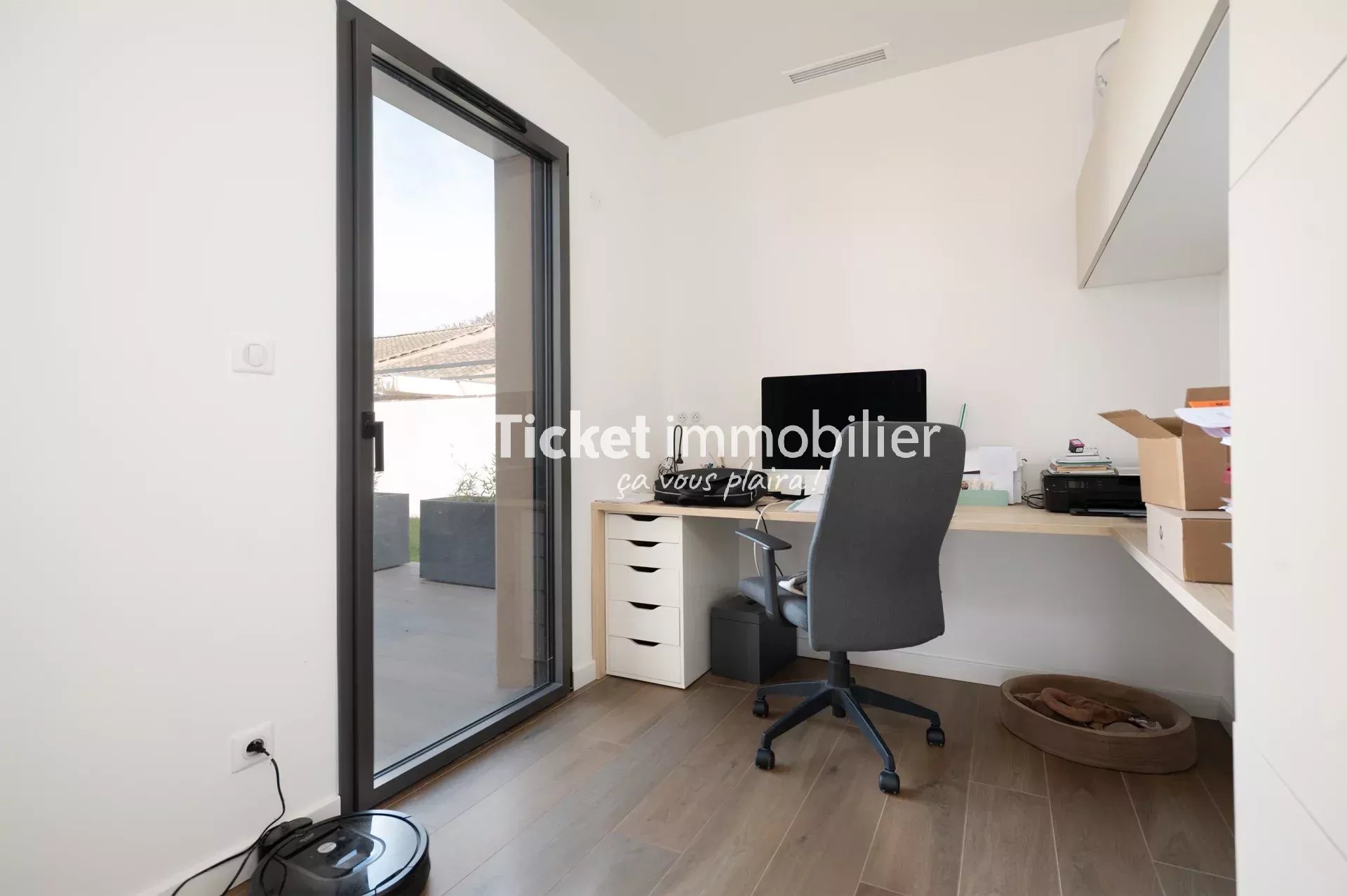 VILLA CONTEMPORAINE T4 160m2 NEUVE AVEC DOUBLE GARAGE, CLIMATISATION GAINABLE, SUPERBES PRESTATIONS, 1111m2 DE TERRAIN ... — photo 19