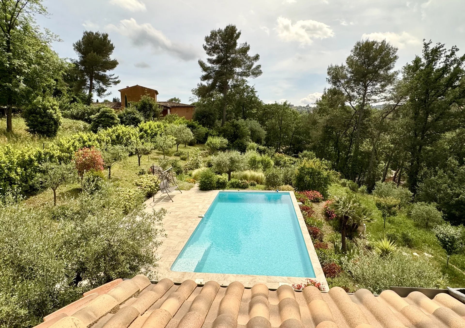 Agence immobilière de 
