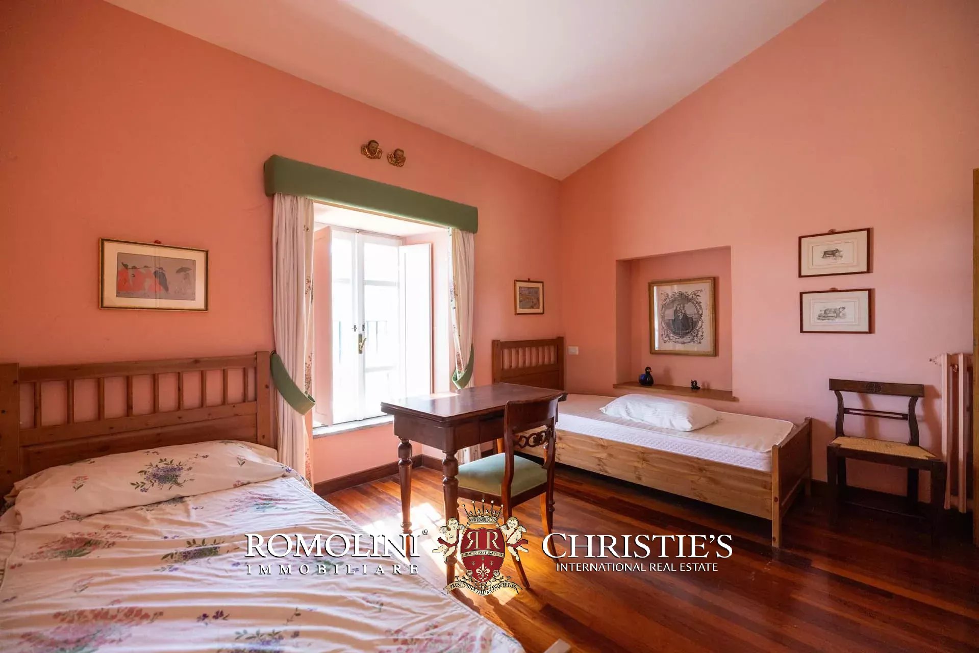 30 Bedroom Villa/Townhouse's Image 65