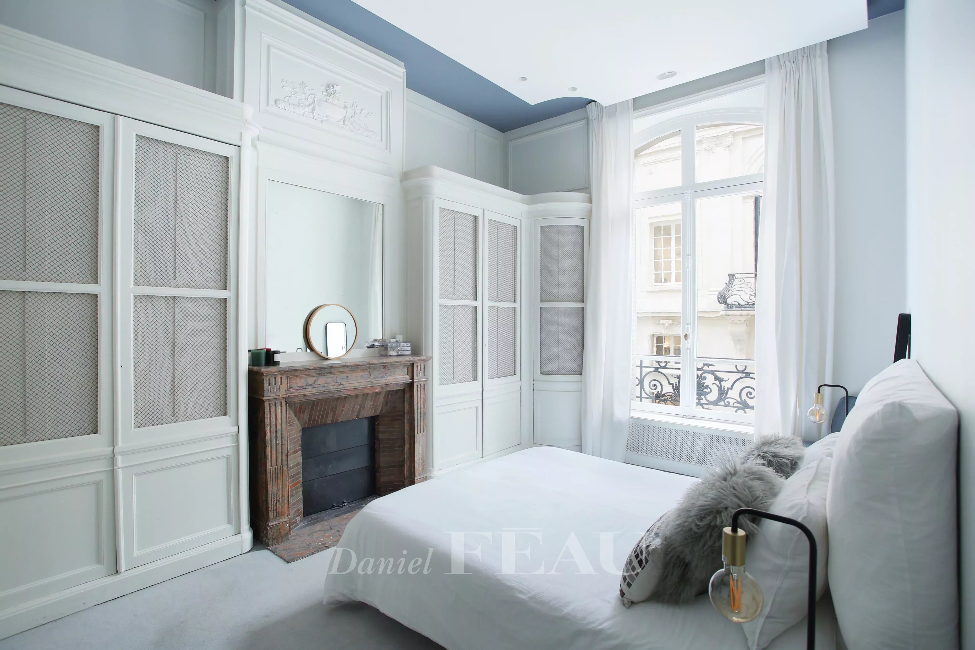 Sale Apartment Paris 16th