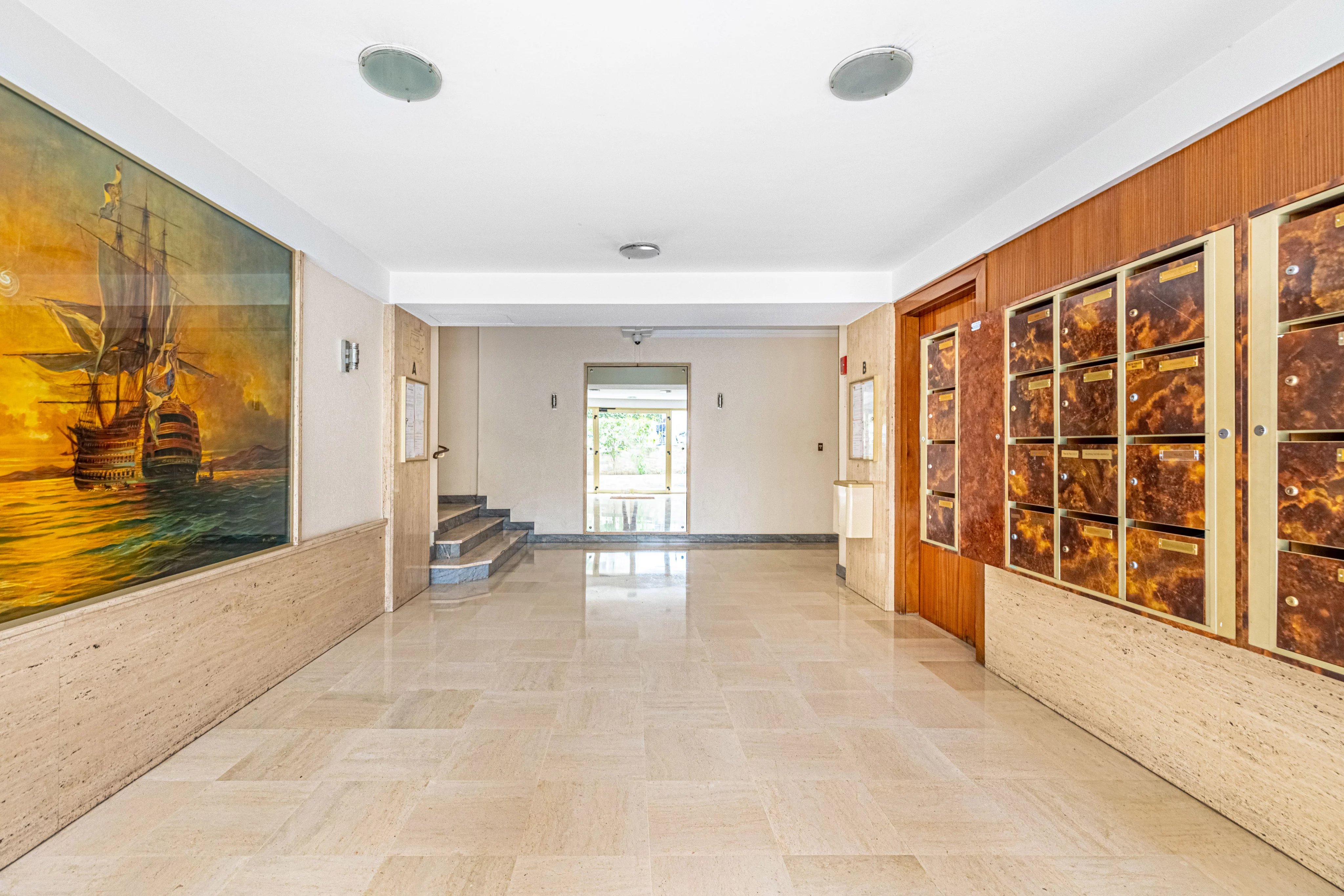 NICE OUEST / BD DE MAGNAN - Appartement de type F1 de 33 m2 avec terrasse de 10 m2, une cave incluse, proximité mer, commerces et tramway ! — photo 11