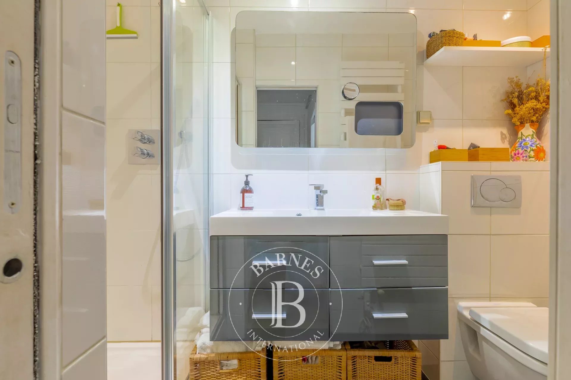 Daire Paris 18ème - picture 12