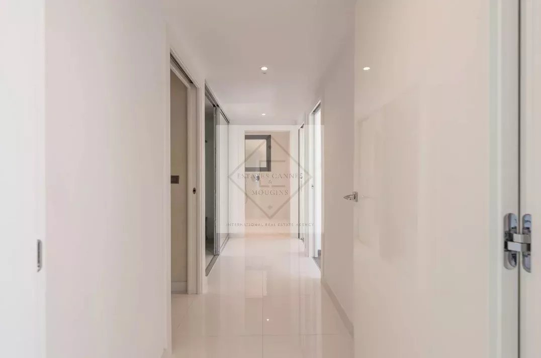 MAGNIFIQUE APPARTEMENT AVEC VUE MER PANORAMIQUE À ROQUEBRUNE-CAP-MARTIN — photo 5