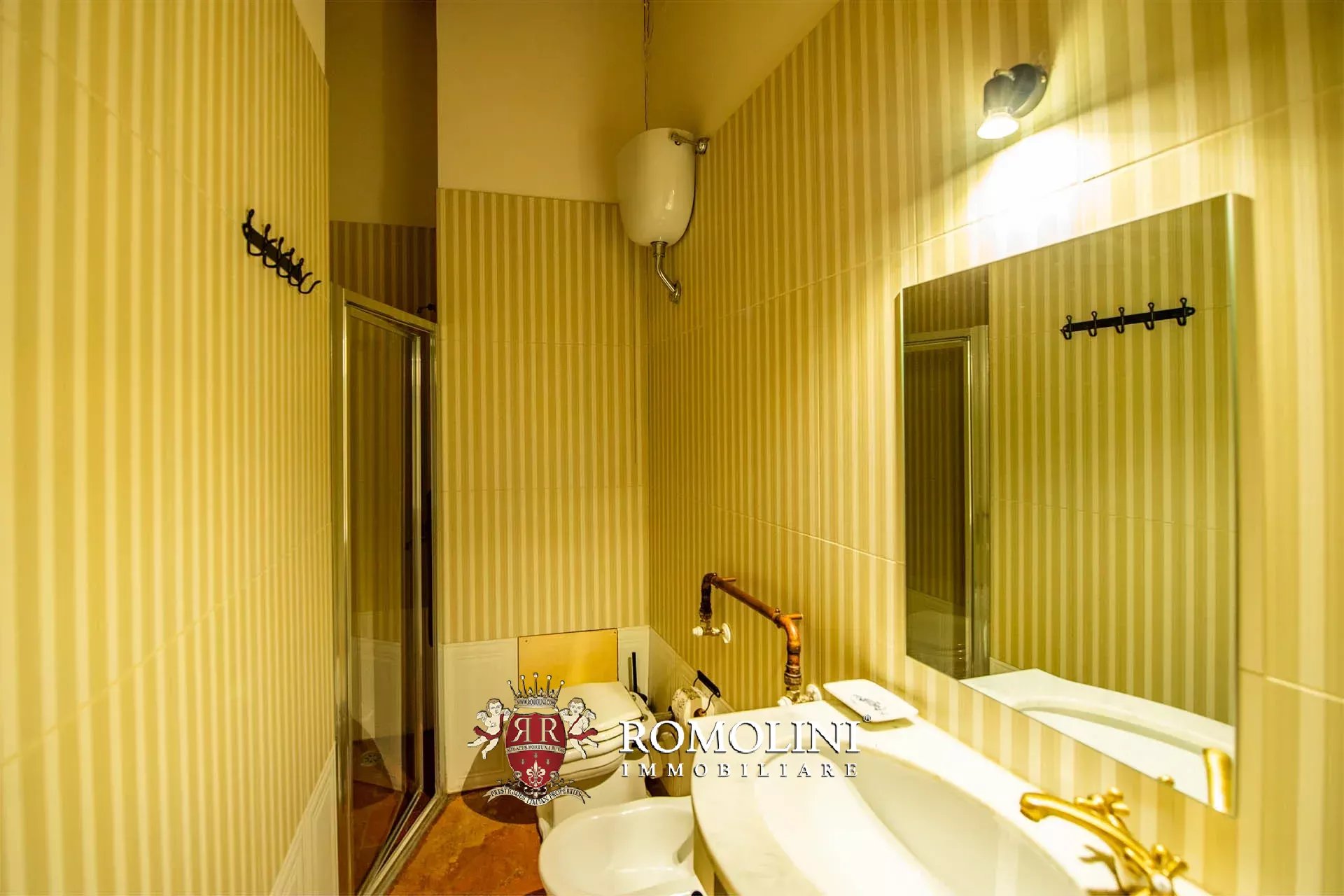 22 Bedroom Villa/Townhouse's Image 25