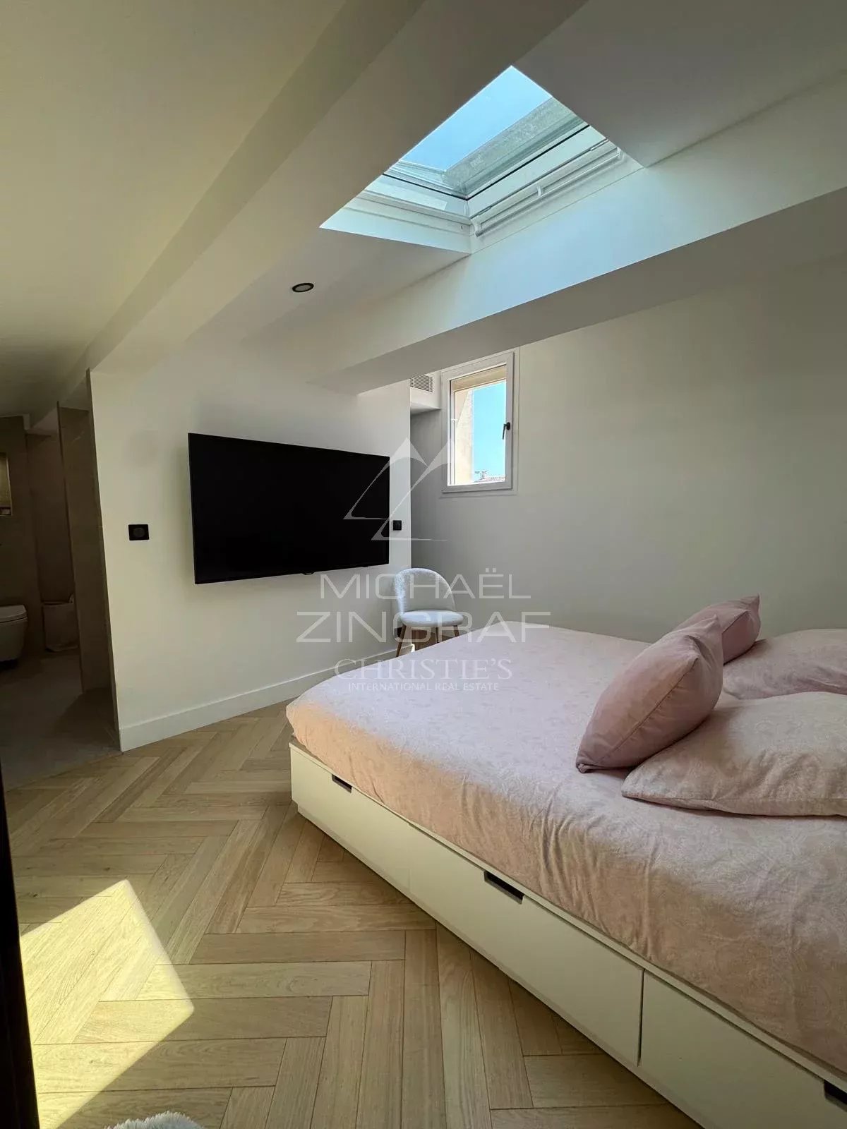 2 Bedroom Apartment/Flat's Image 9