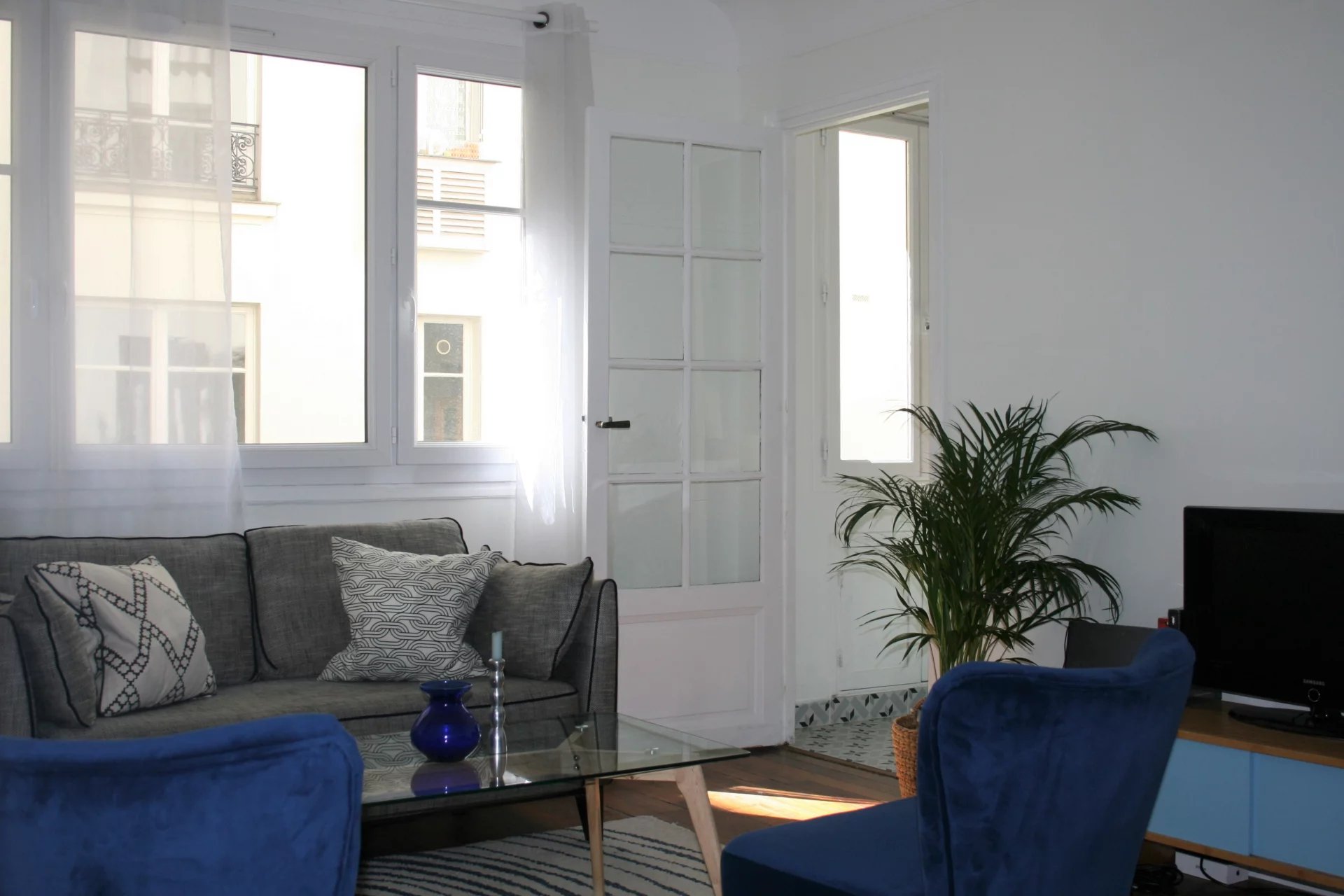 À vendre – Paris 17e Batignolles - Appartement 2 pièces au calme - Image Array