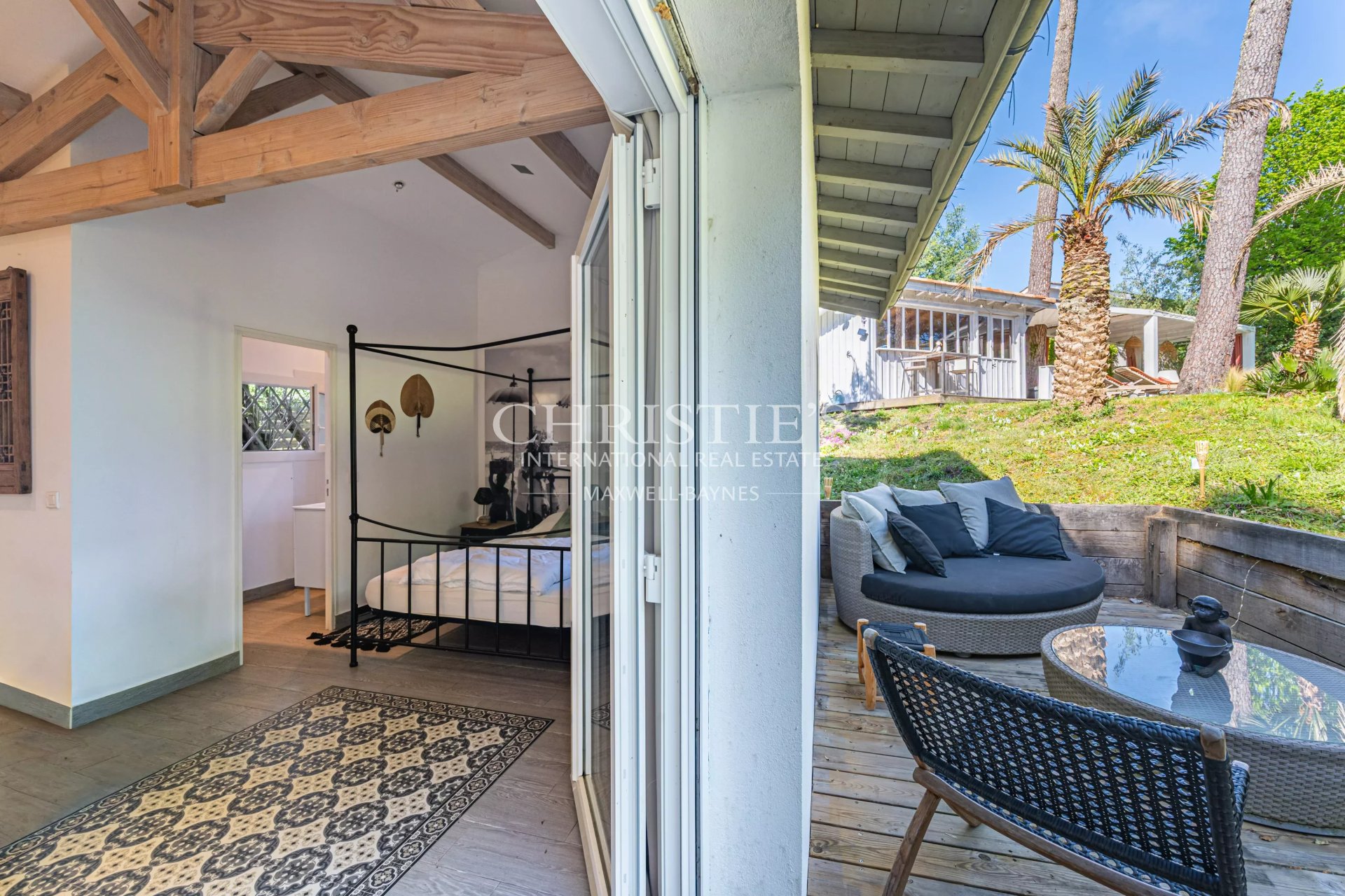 5 Bedroom Villa/Townhouse's Image 12