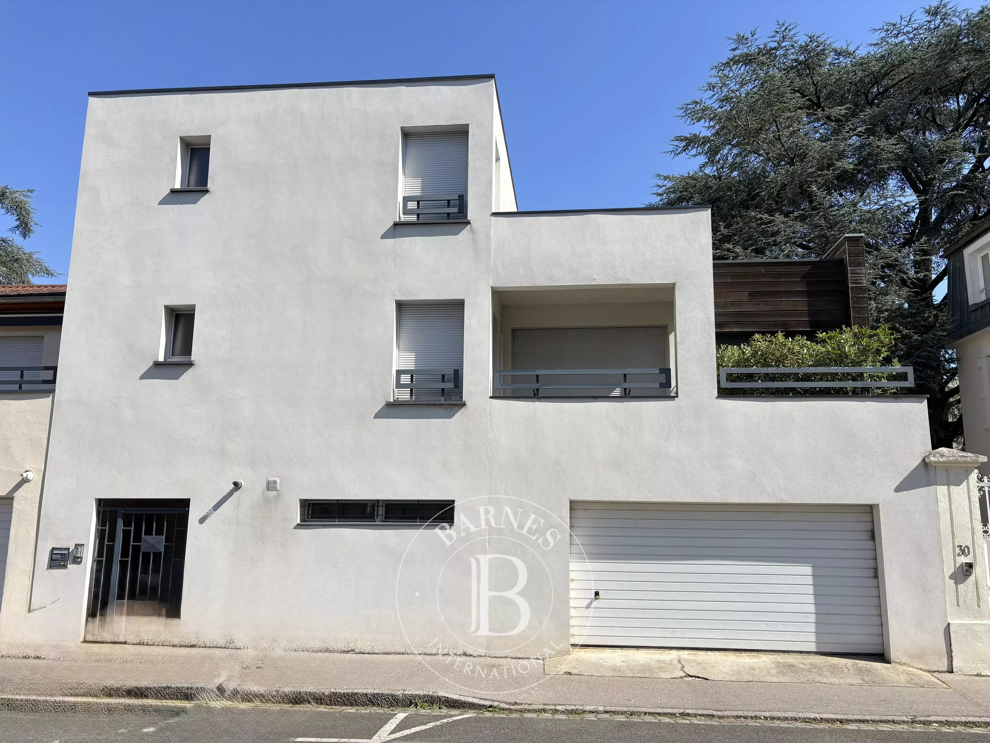 Lyon  - Maison de ville 8 Pi&egrave;ces 5 Chambres - picture 17