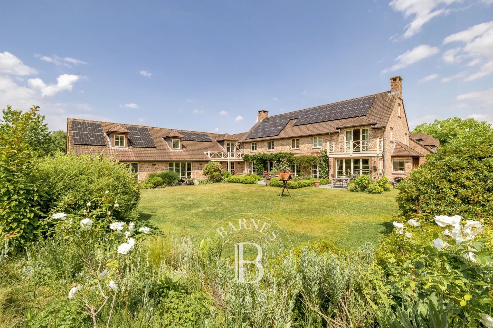 OPTION - Lasne – Luxury villa in a prime setting