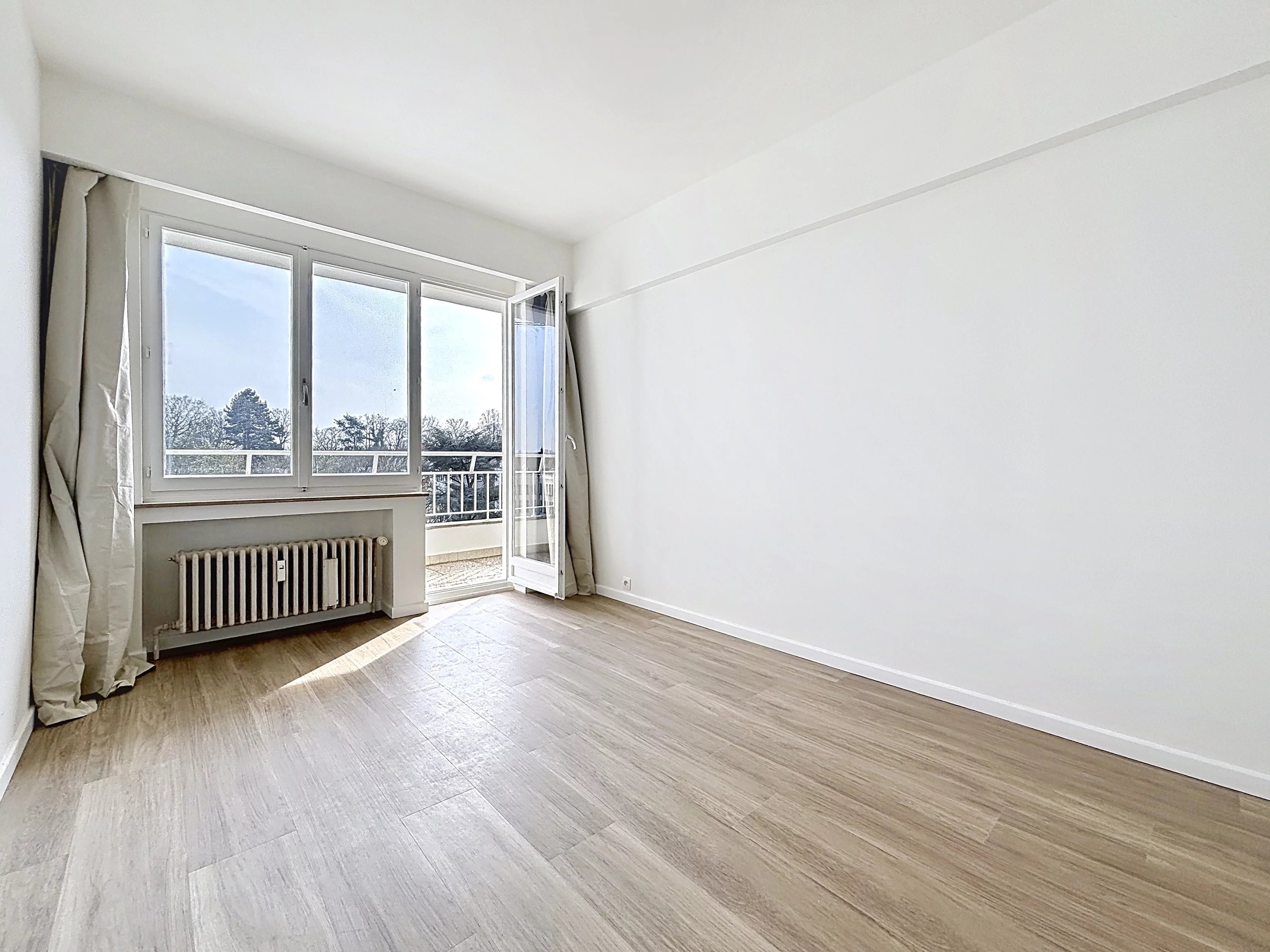 Uccle - Appartement 4 chambres, dernier étage, terrasses