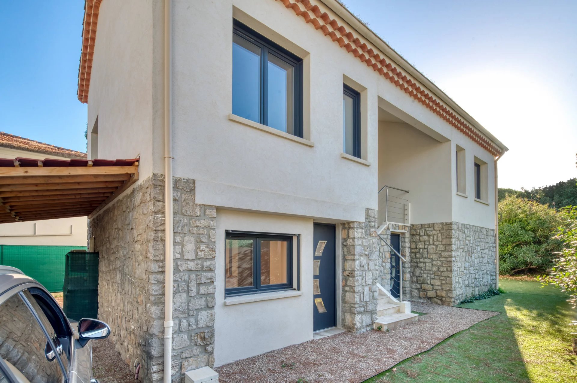 CANNES PETIT JUAS - MAISON RÉNOVÉE AVEC JARDIN