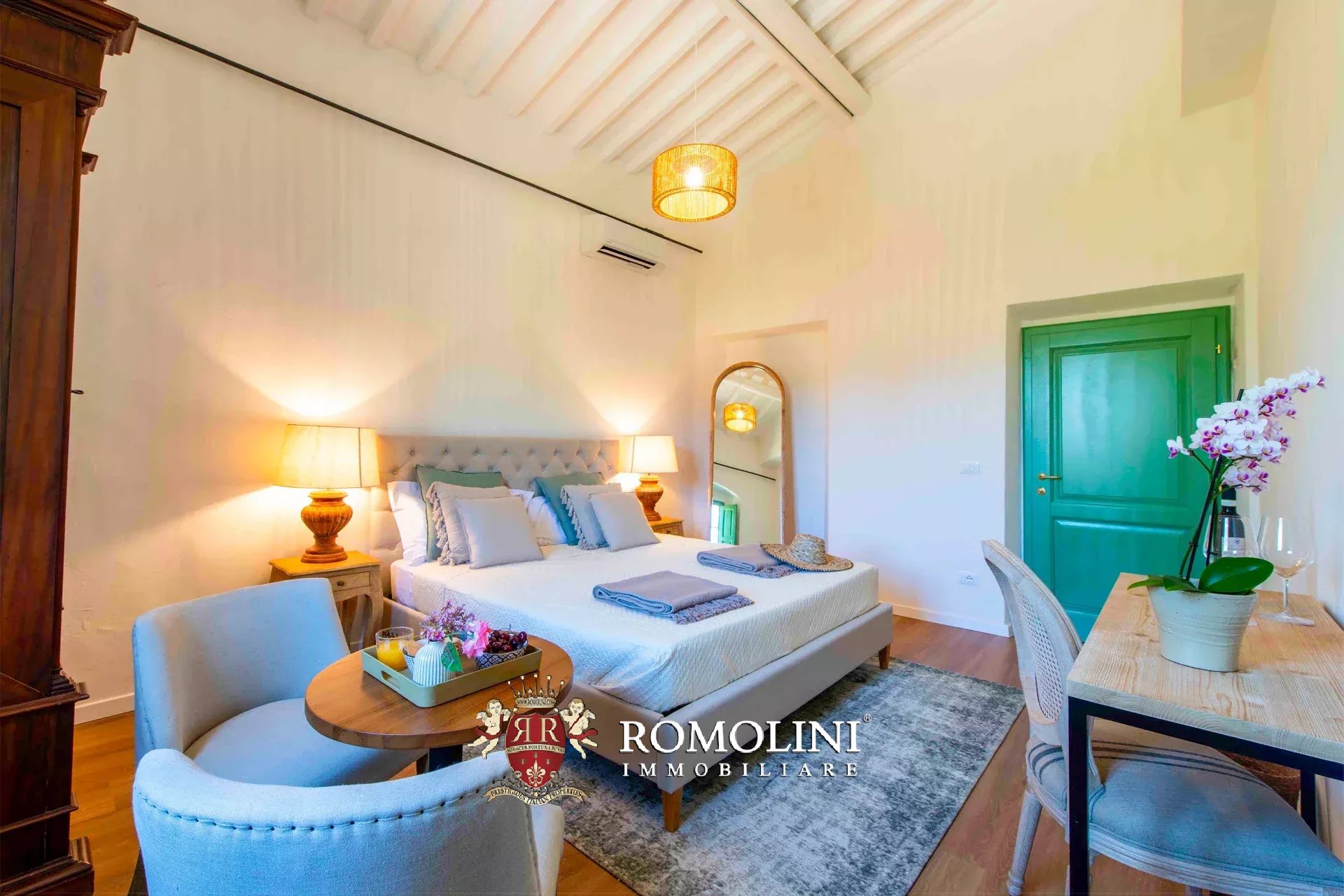 7 Bedroom Vineyard's Image 25