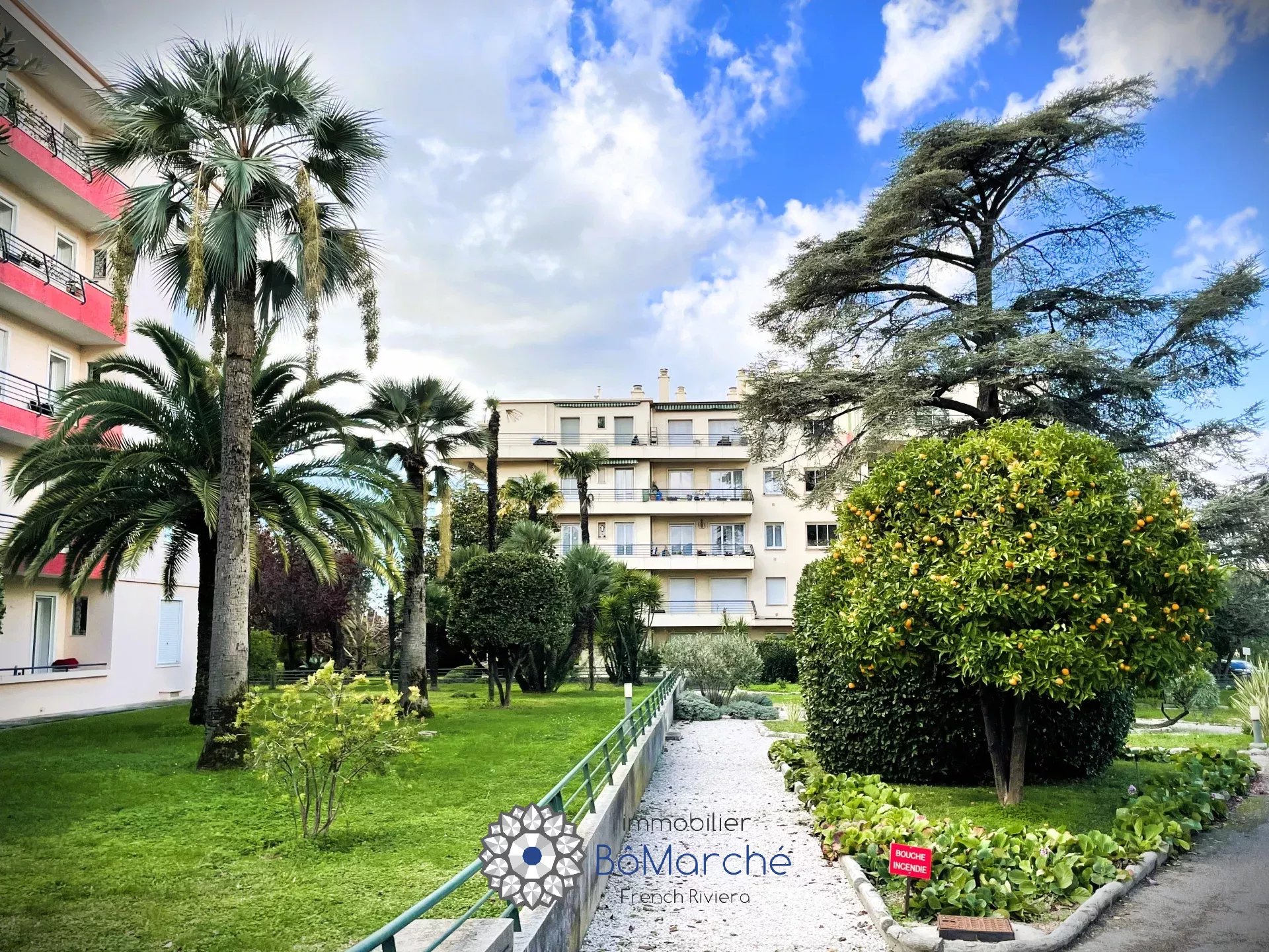 Agence immobilière de 